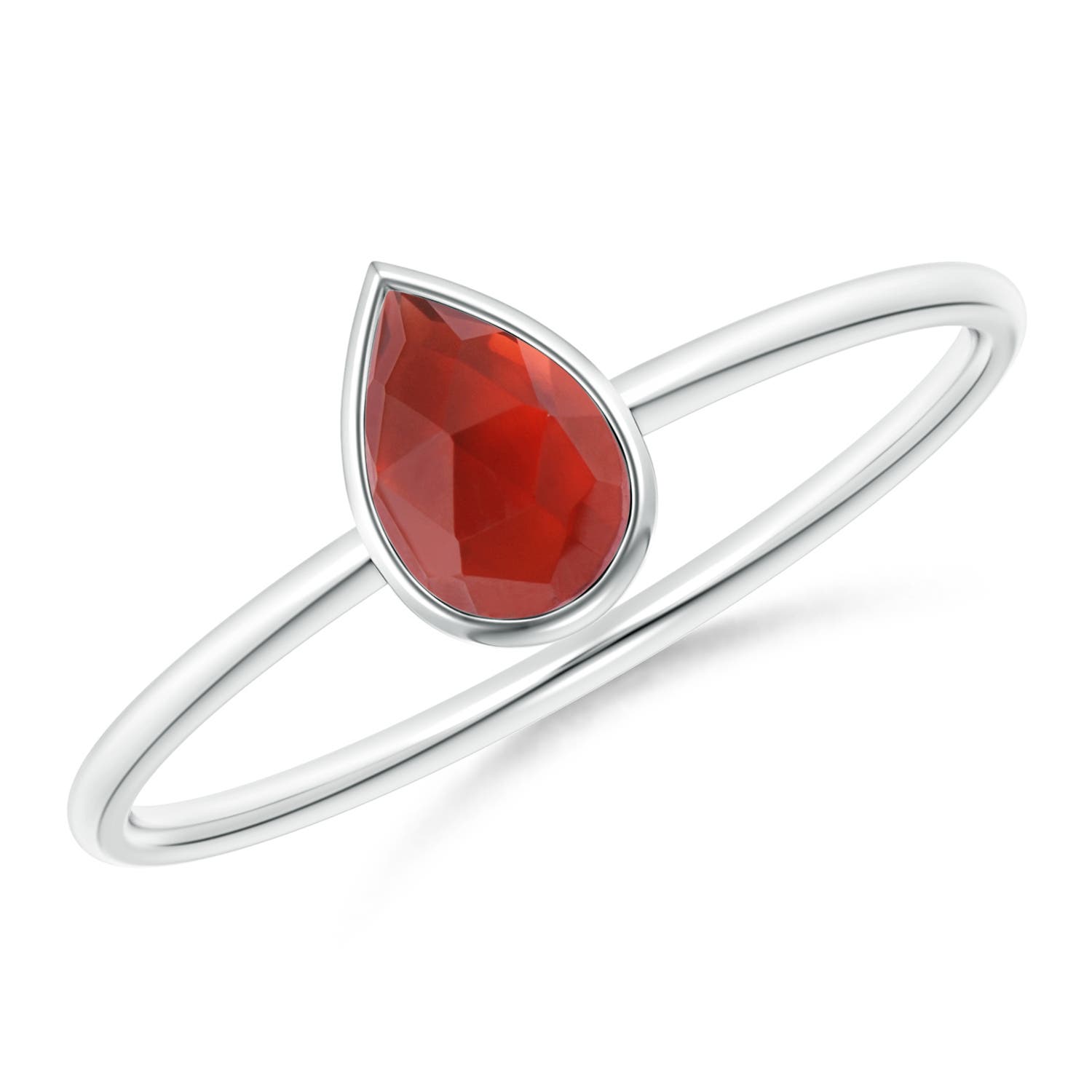 AAA - Garnet / 0.55 CT / 14 KT White Gold