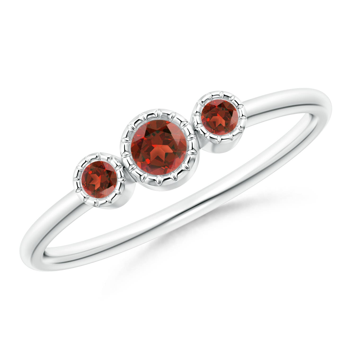 AAA - Garnet / 0.23 CT / 14 KT White Gold