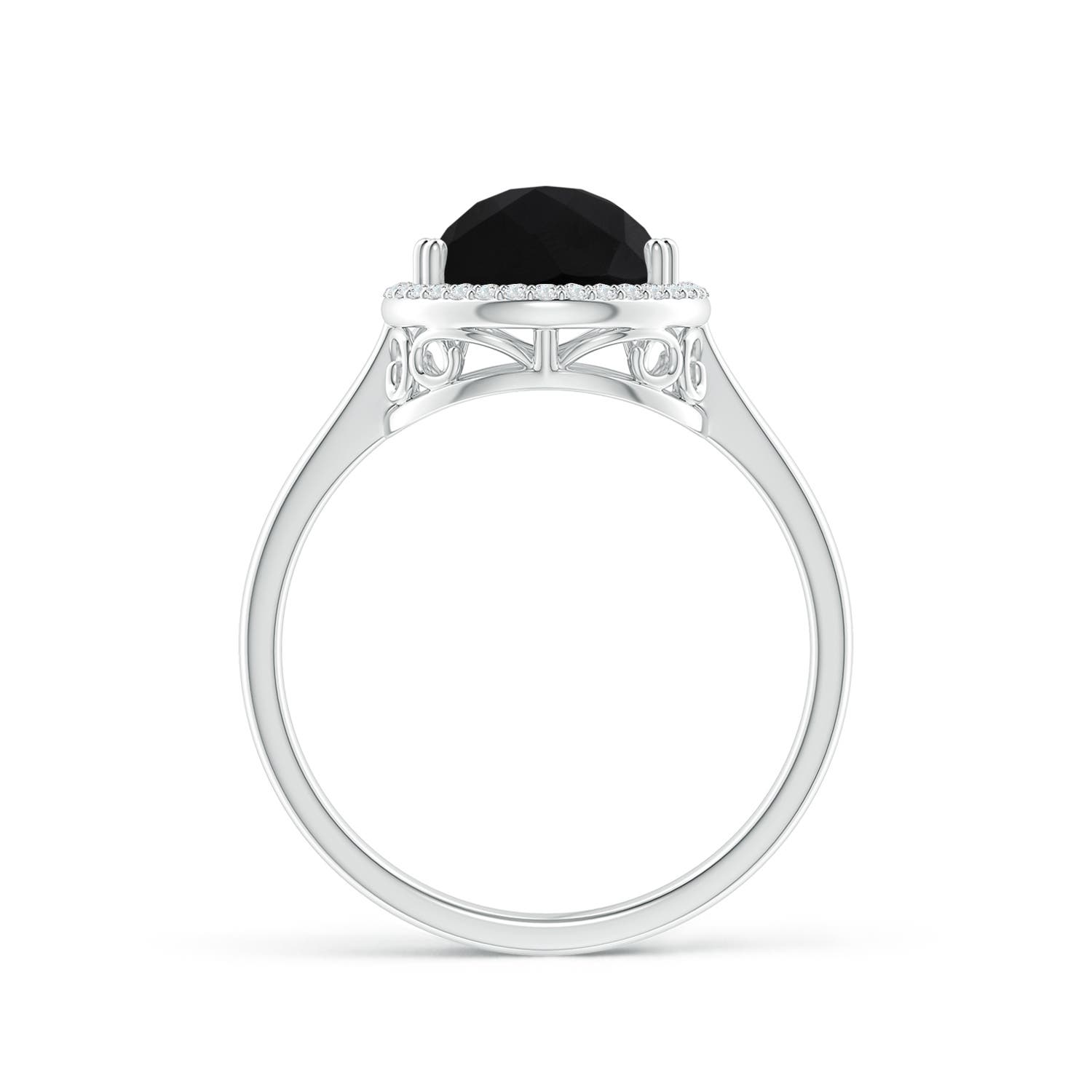 AAA - Black Onyx / 3.11 CT / 14 KT White Gold