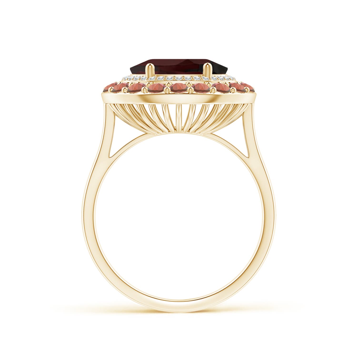 A - Garnet / 3.77 CT / 14 KT Yellow Gold