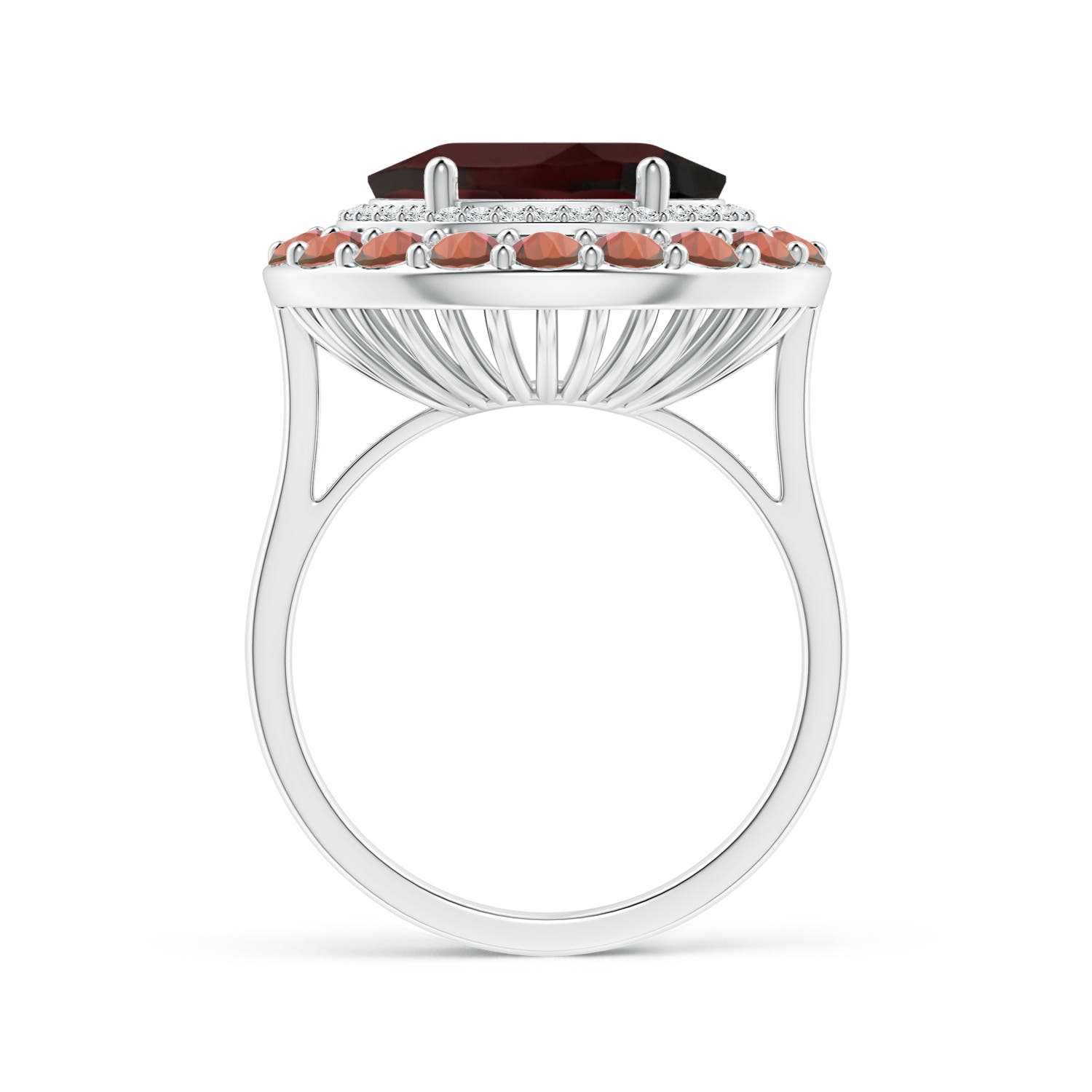 A - Garnet / 6.76 CT / 14 KT White Gold