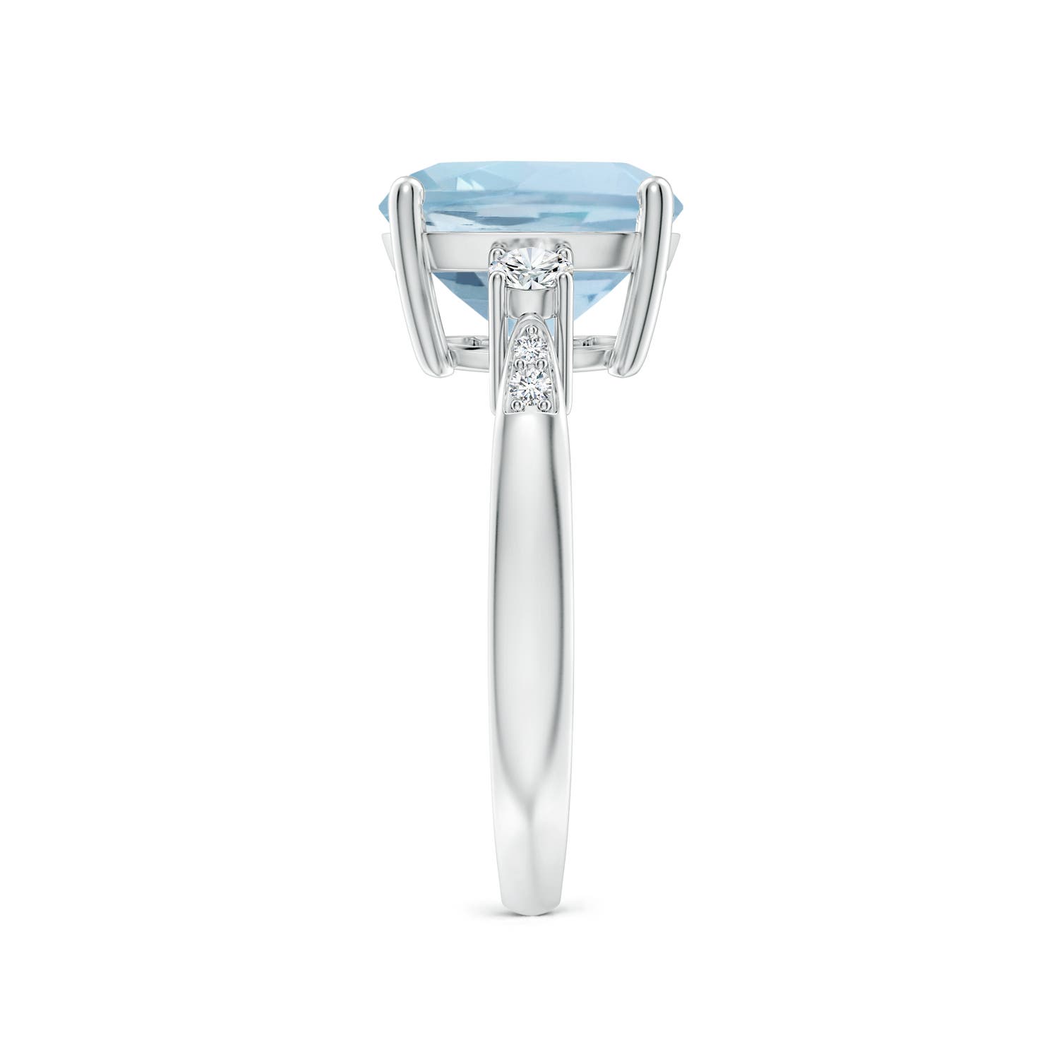 AA - Aquamarine / 3.7 CT / 14 KT White Gold