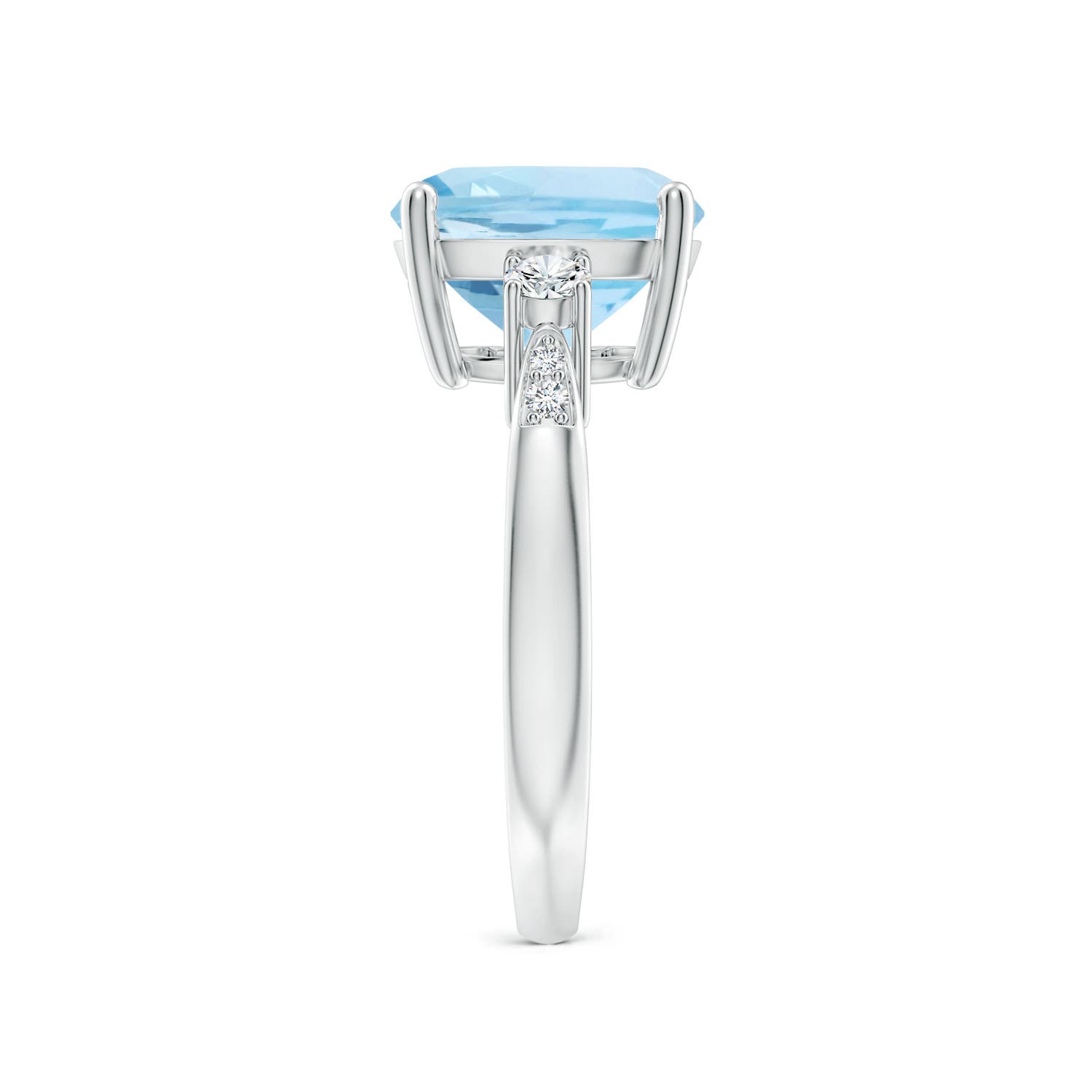 AAA - Aquamarine / 3.7 CT / 14 KT White Gold