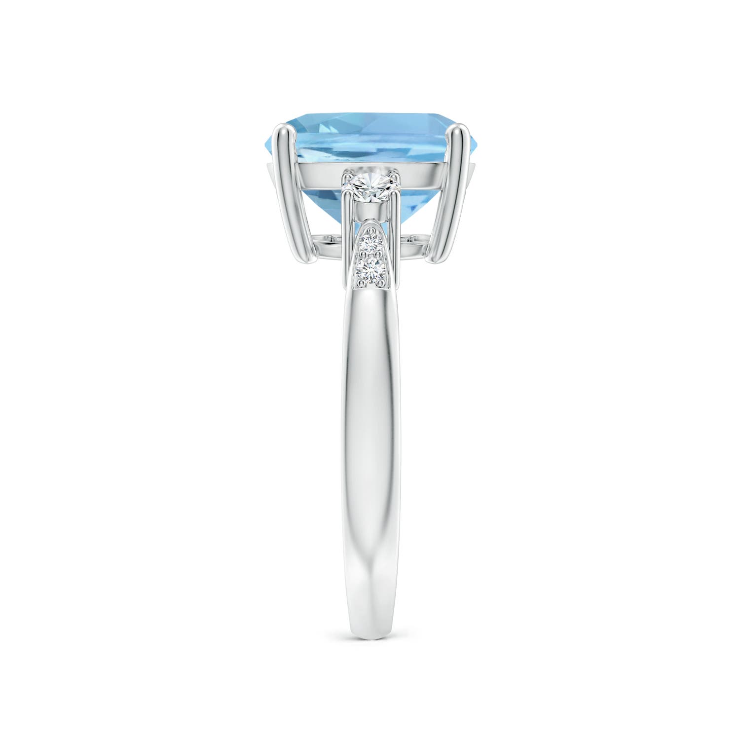 AAAA - Aquamarine / 3.7 CT / 14 KT White Gold