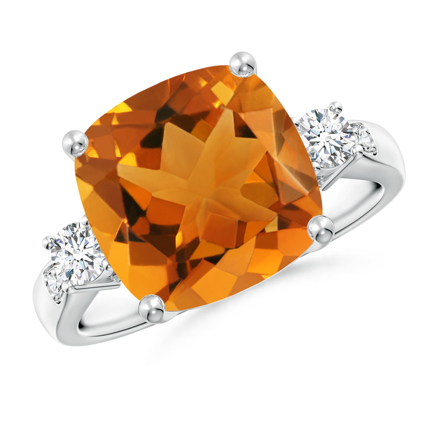 AAA - Citrine / 4.85 CT / 14 KT White Gold