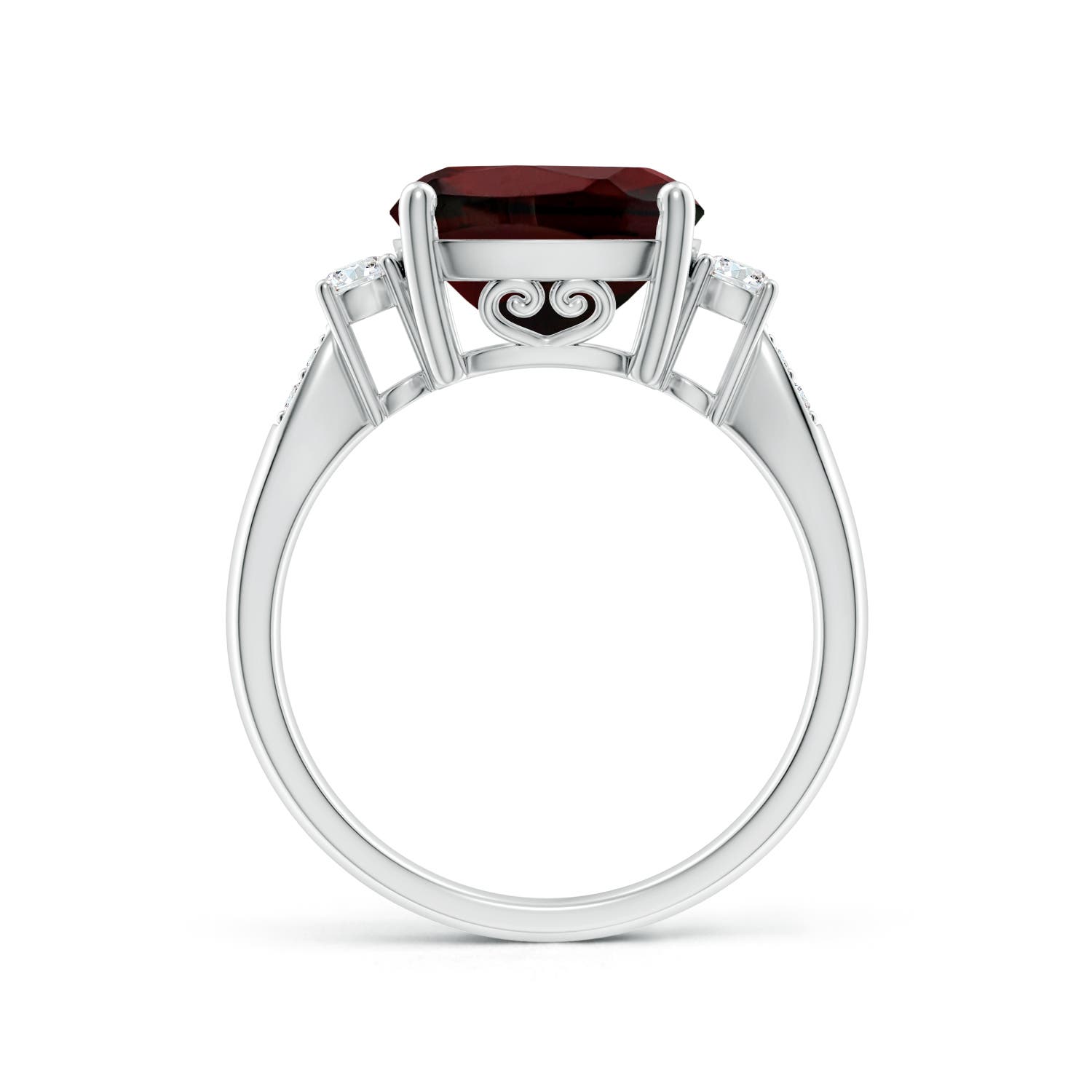 AA - Garnet / 4.4 CT / 14 KT White Gold