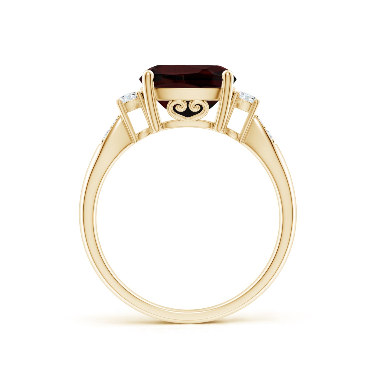 A - Garnet / 3.77 CT / 14 KT Yellow Gold