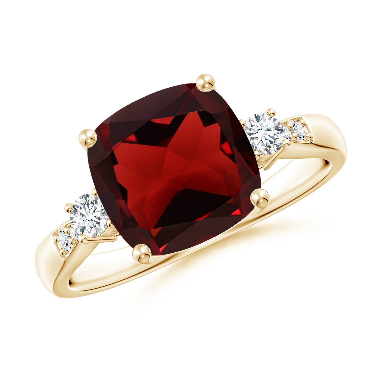 AAA - Garnet / 3.77 CT / 14 KT Yellow Gold