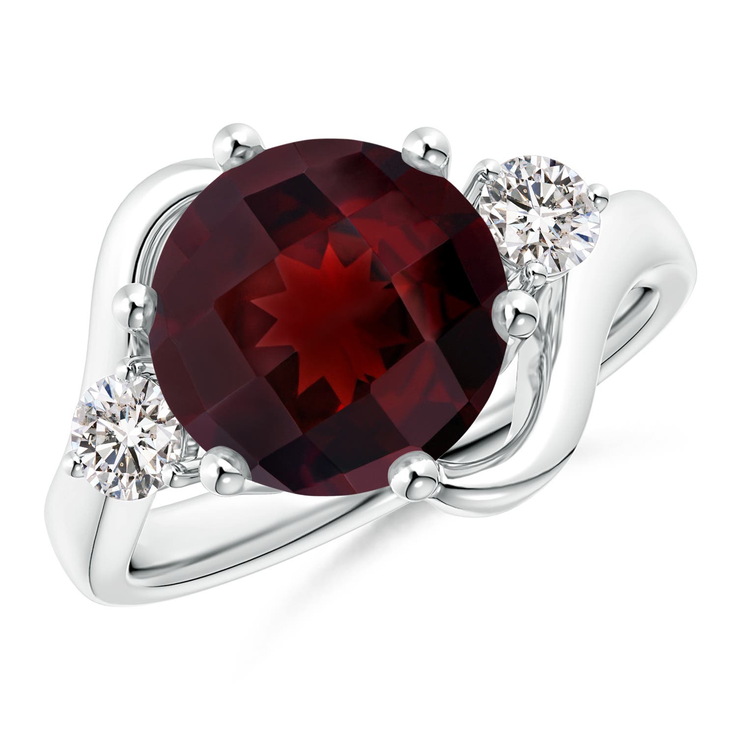 AA - Garnet / 4.57 CT / 14 KT White Gold