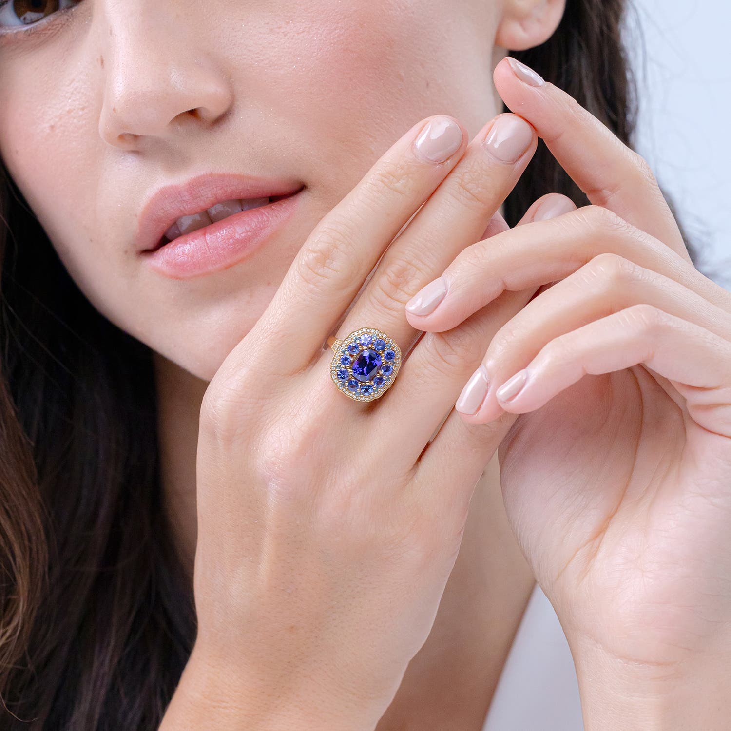 SR1891TAQD lifestyle image - lifestyle 3