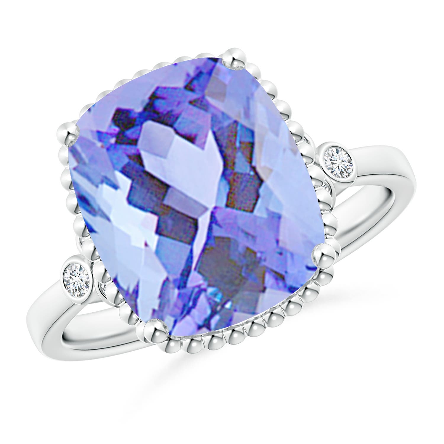 A - Tanzanite / 4.61 CT / 14 KT White Gold