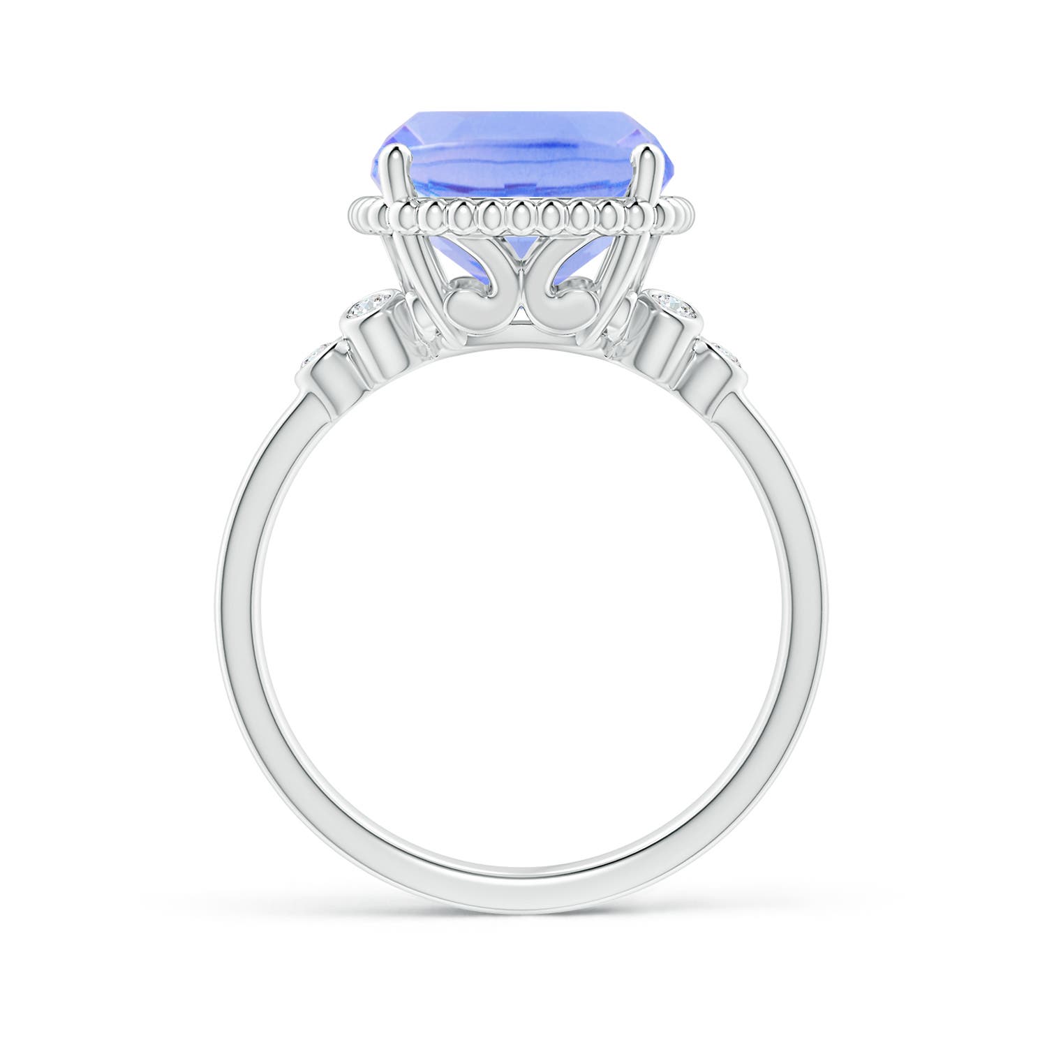 A - Tanzanite / 4.61 CT / 14 KT White Gold