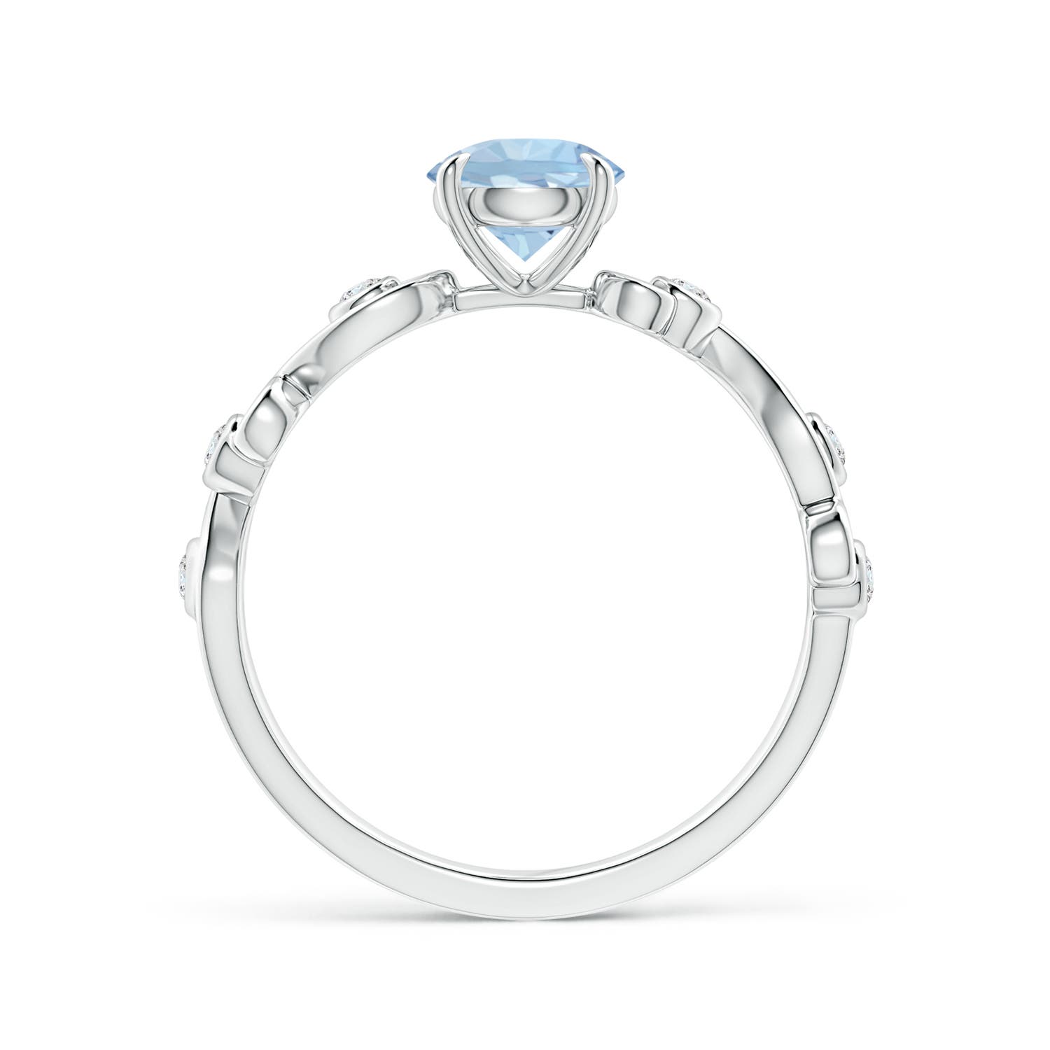 AA - Aquamarine / 0.85 CT / 14 KT White Gold