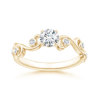 4.5mm GVS2 Claw Set Diamond Ivy Scroll Ring in Yellow Gold