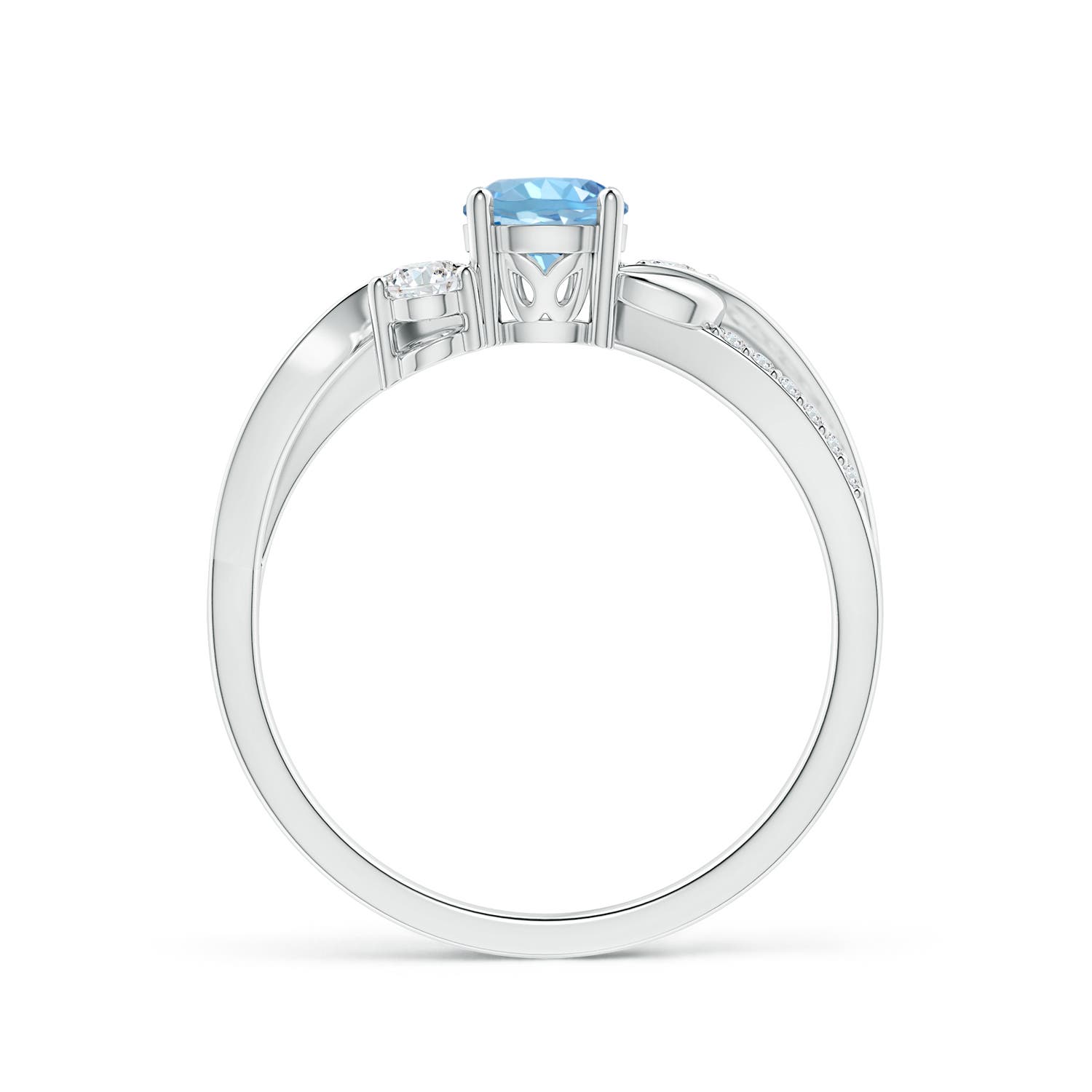 AAAA - Aquamarine / 0.6 CT / 14 KT White Gold