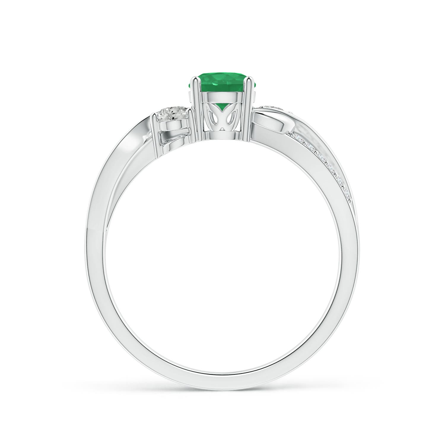 A - Emerald / 0.65 CT / 14 KT White Gold