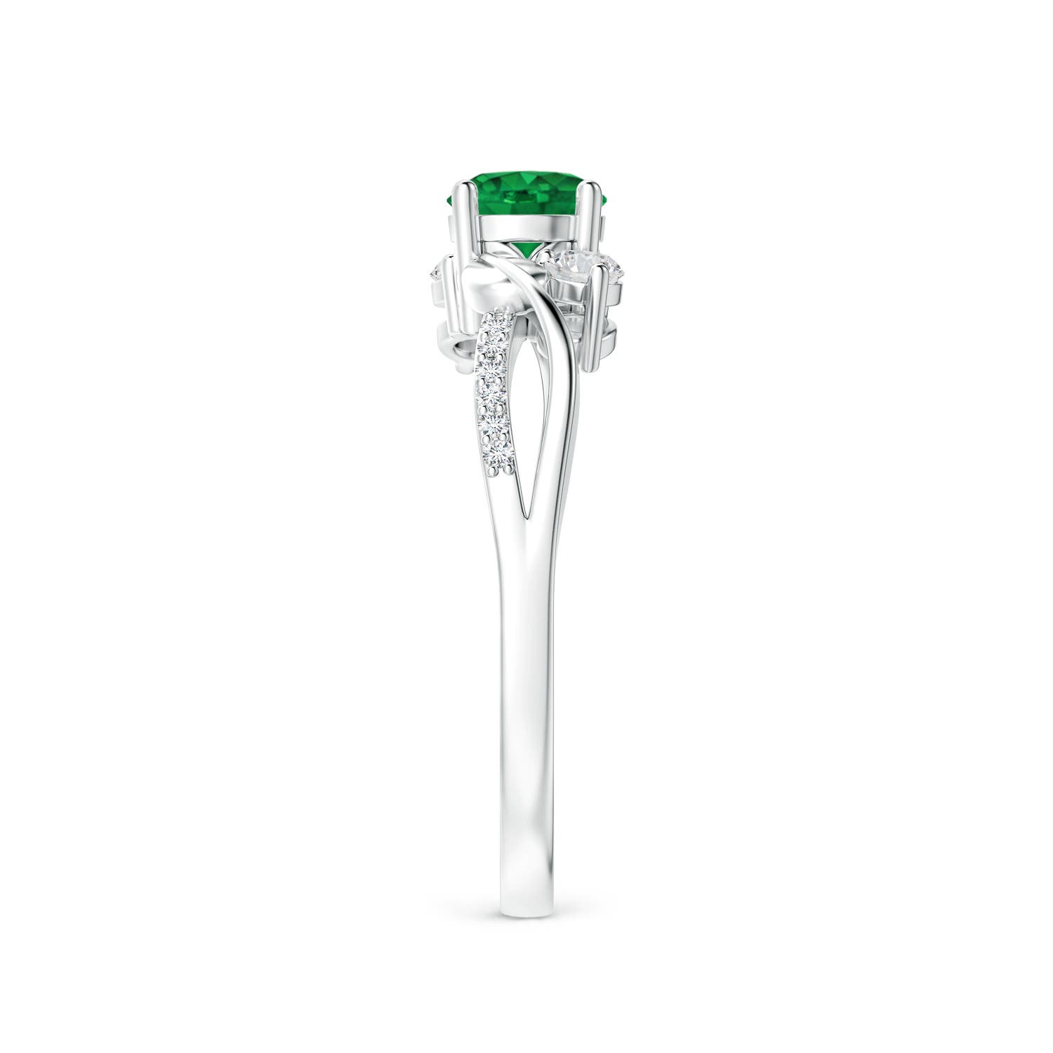 AAA - Emerald / 0.65 CT / 14 KT White Gold