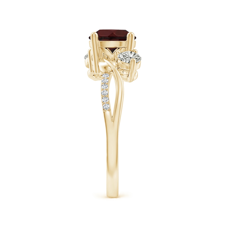 7mm A Garnet and Diamond Twisted Vine Ring in 18K Yellow Gold side 299
