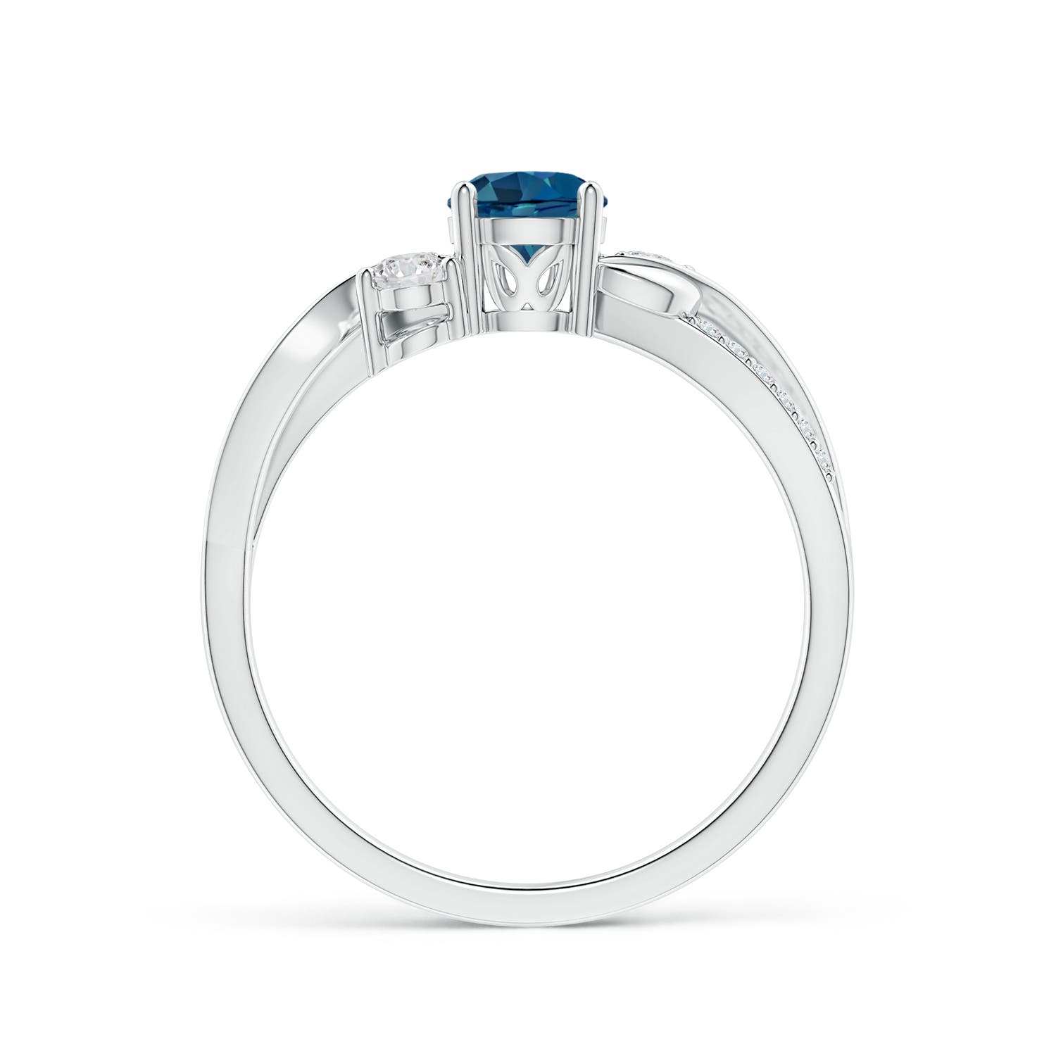 AAA - London Blue Topaz / 0.8 CT / 14 KT White Gold