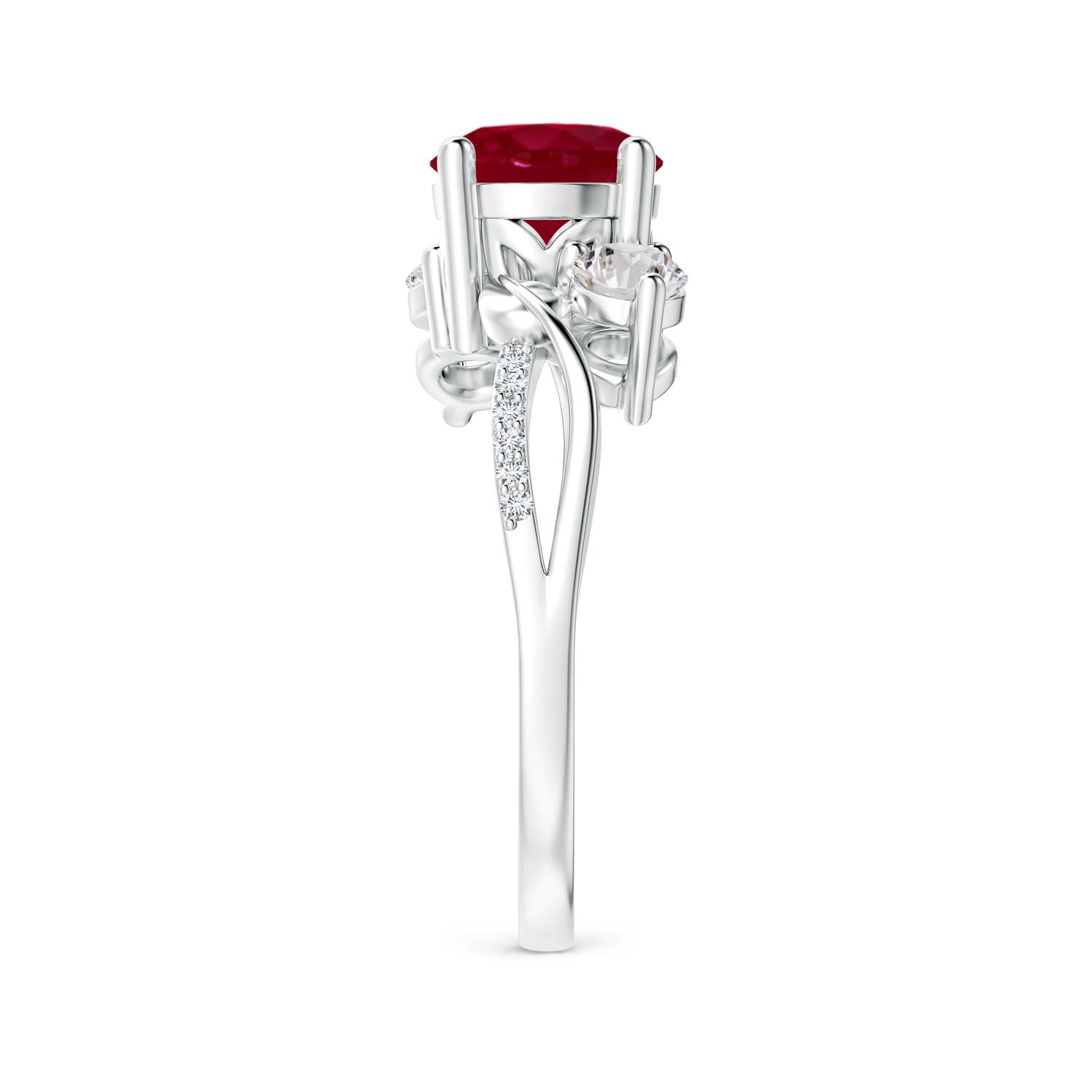 AA - Ruby / 1.78 CT / 14 KT White Gold