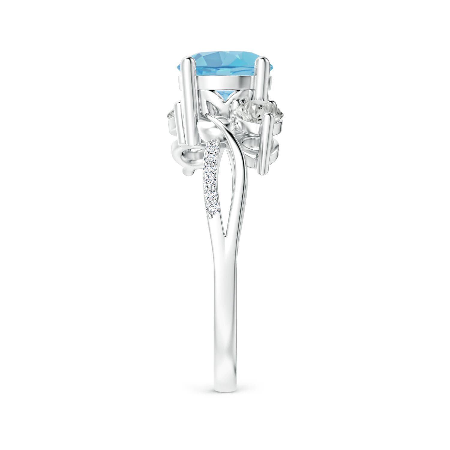 A - Swiss Blue Topaz / 1.93 CT / 14 KT White Gold