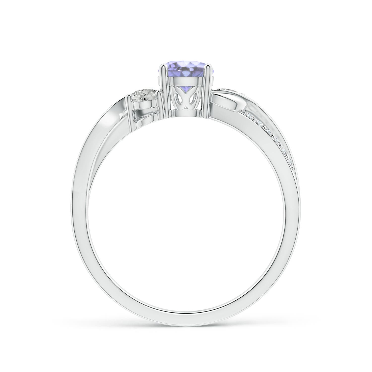 A - Tanzanite / 0.7 CT / 14 KT White Gold