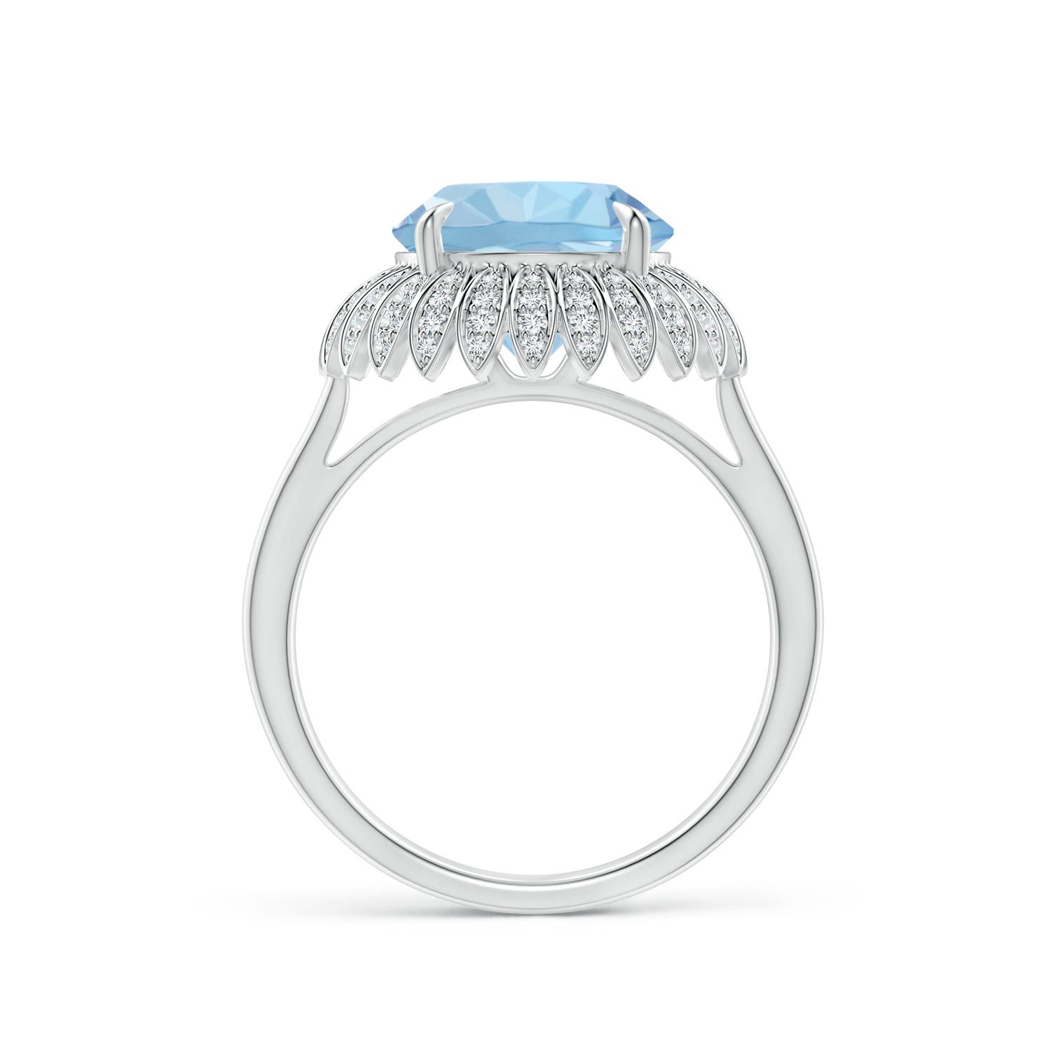 AAA - Aquamarine / 3.55 CT / 14 KT White Gold