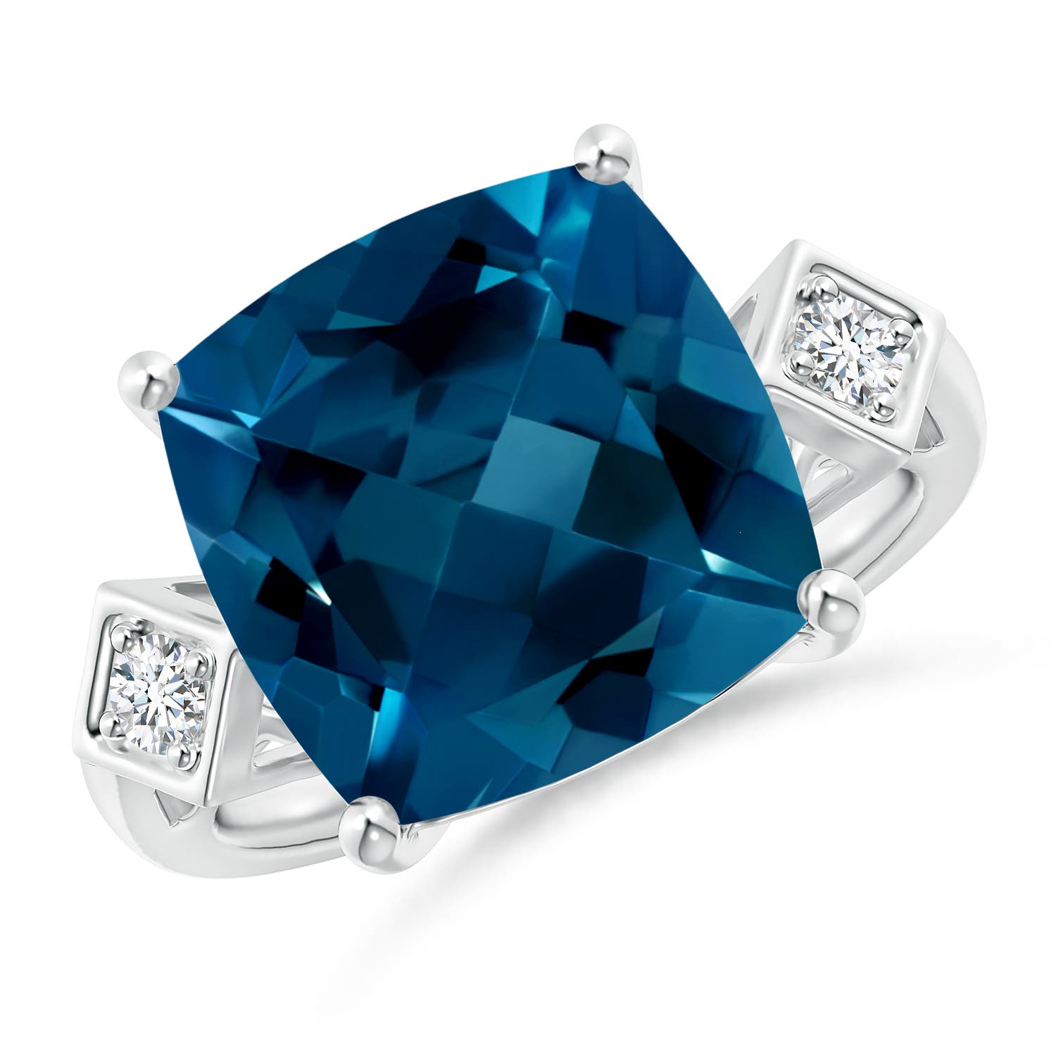 AAAA - London Blue Topaz / 8.14 CT / 14 KT White Gold