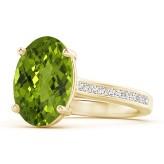 11.03x8.92x5.66mm AAA GIA Certified Classic Oval Peridot Solitaire Ring in 18K Yellow Gold