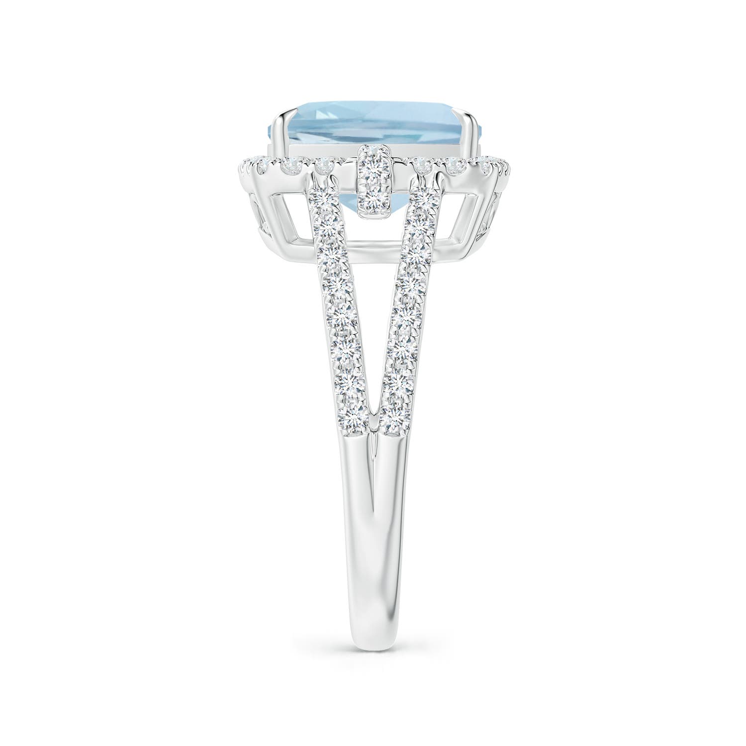 AA - Aquamarine / 3.03 CT / 14 KT White Gold