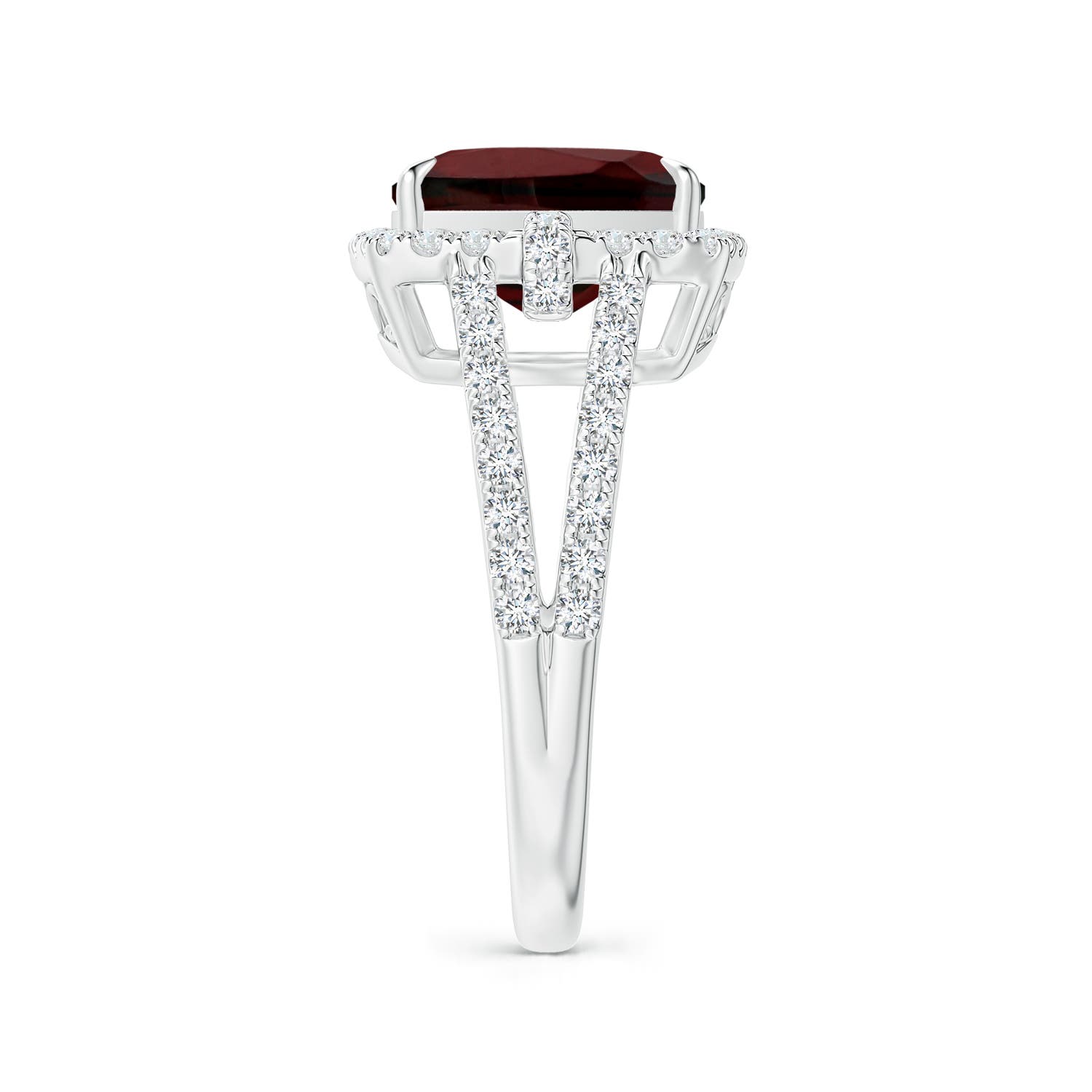 AA - Garnet / 3.93 CT / 14 KT White Gold