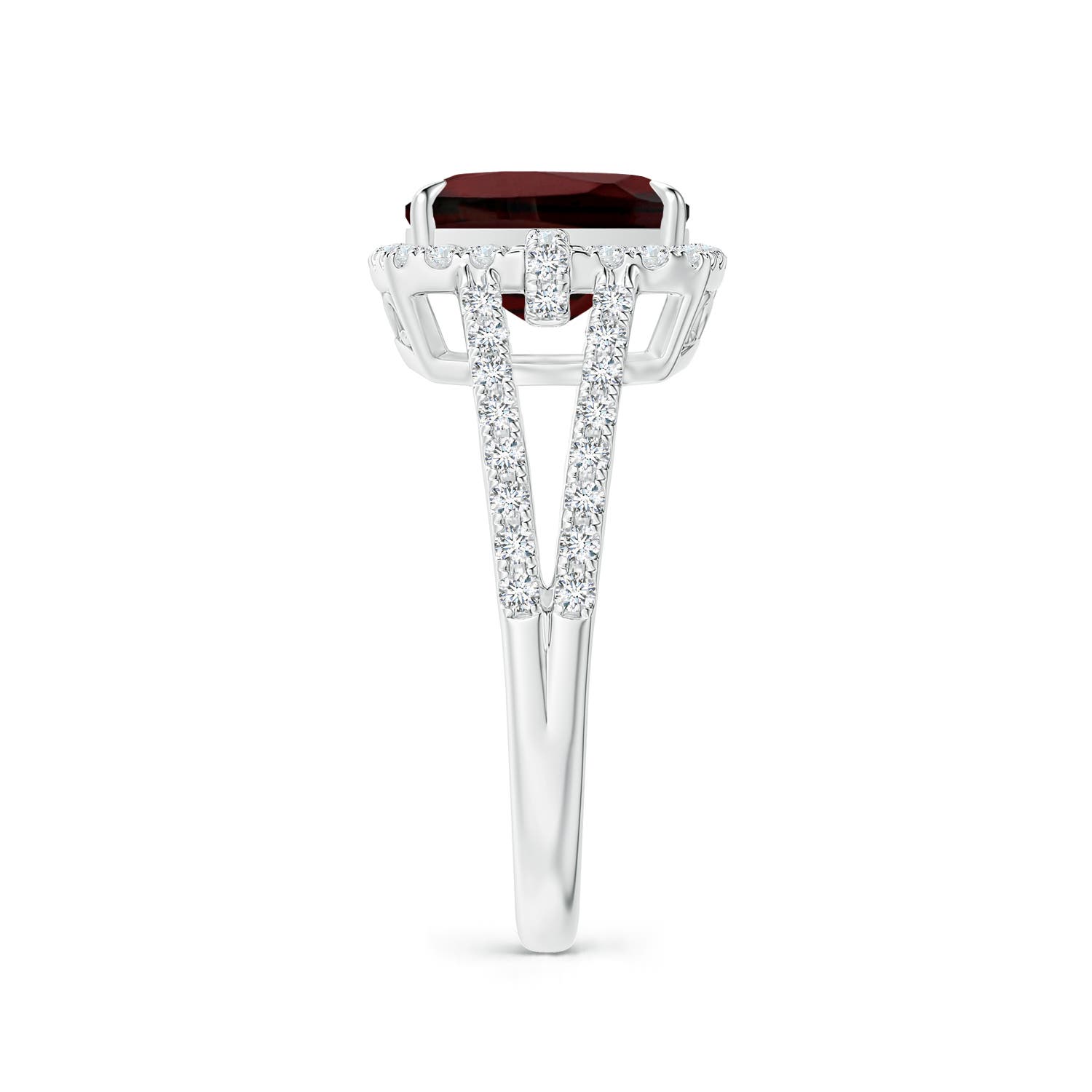 AA - Garnet / 3.36 CT / 14 KT White Gold