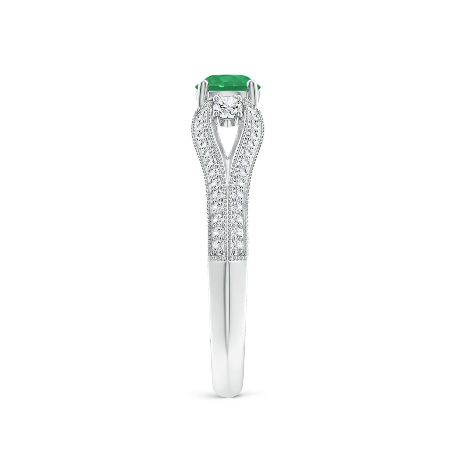 A - Emerald / 0.73 CT / 14 KT White Gold