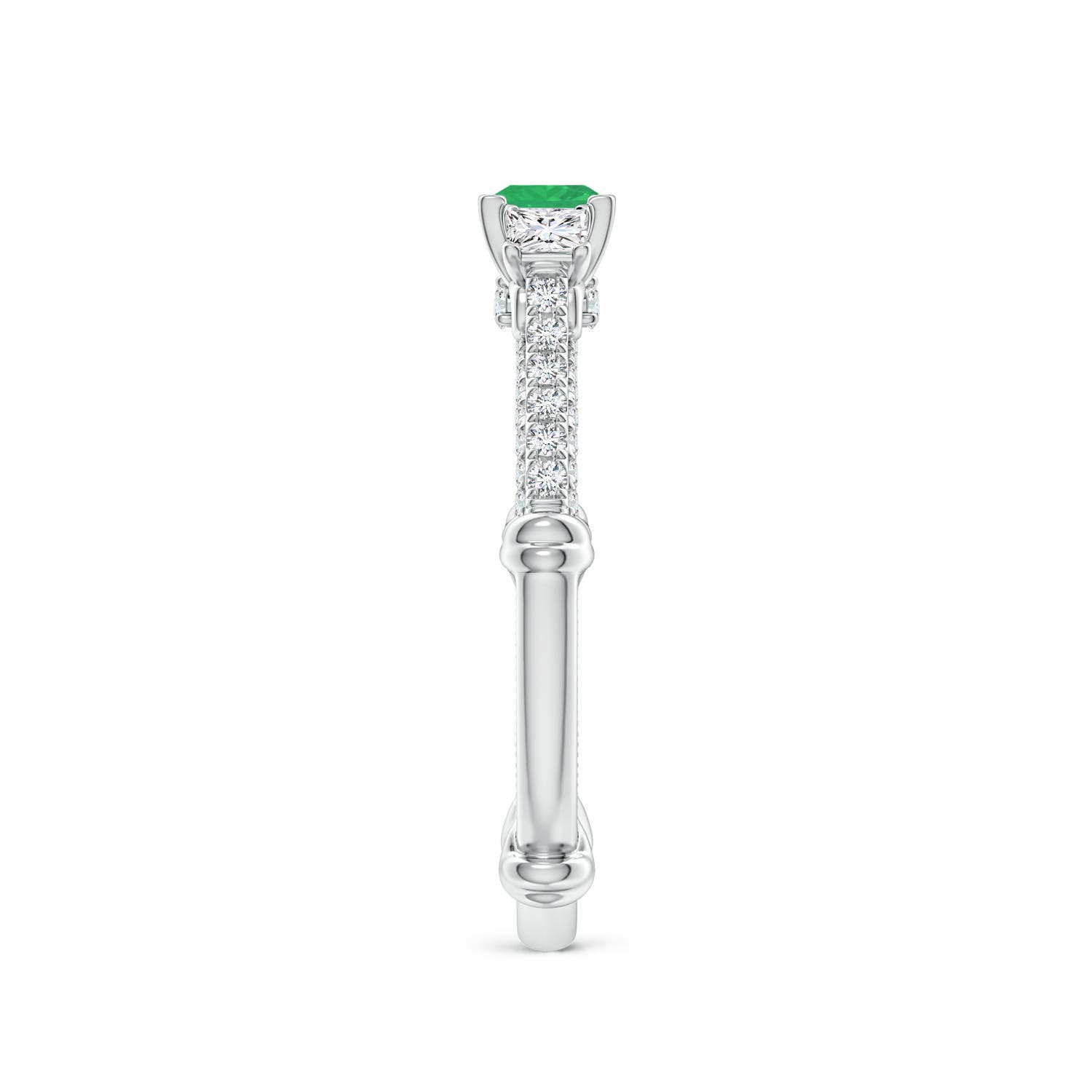 A - Emerald / 0.73 CT / 14 KT White Gold