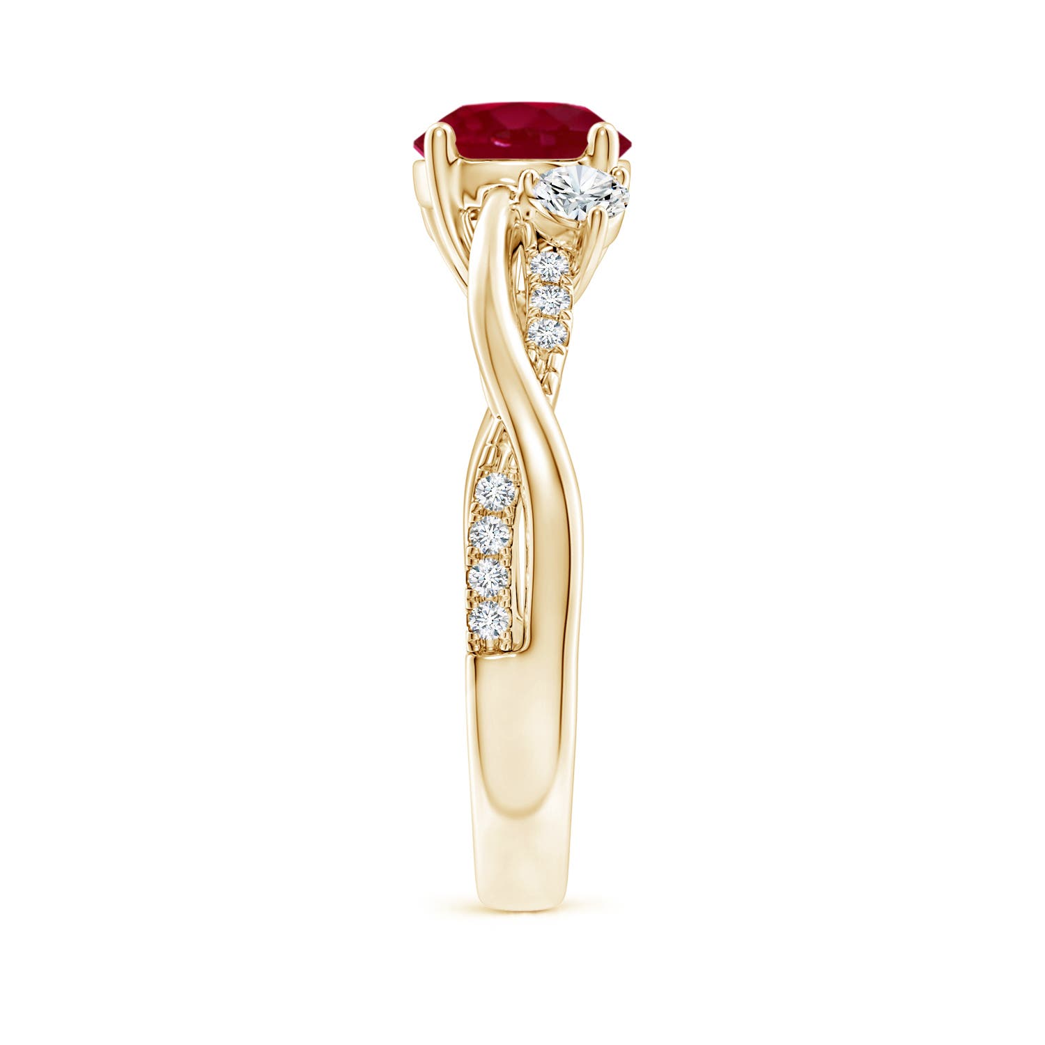 AA - Ruby / 1.72 CT / 14 KT Yellow Gold