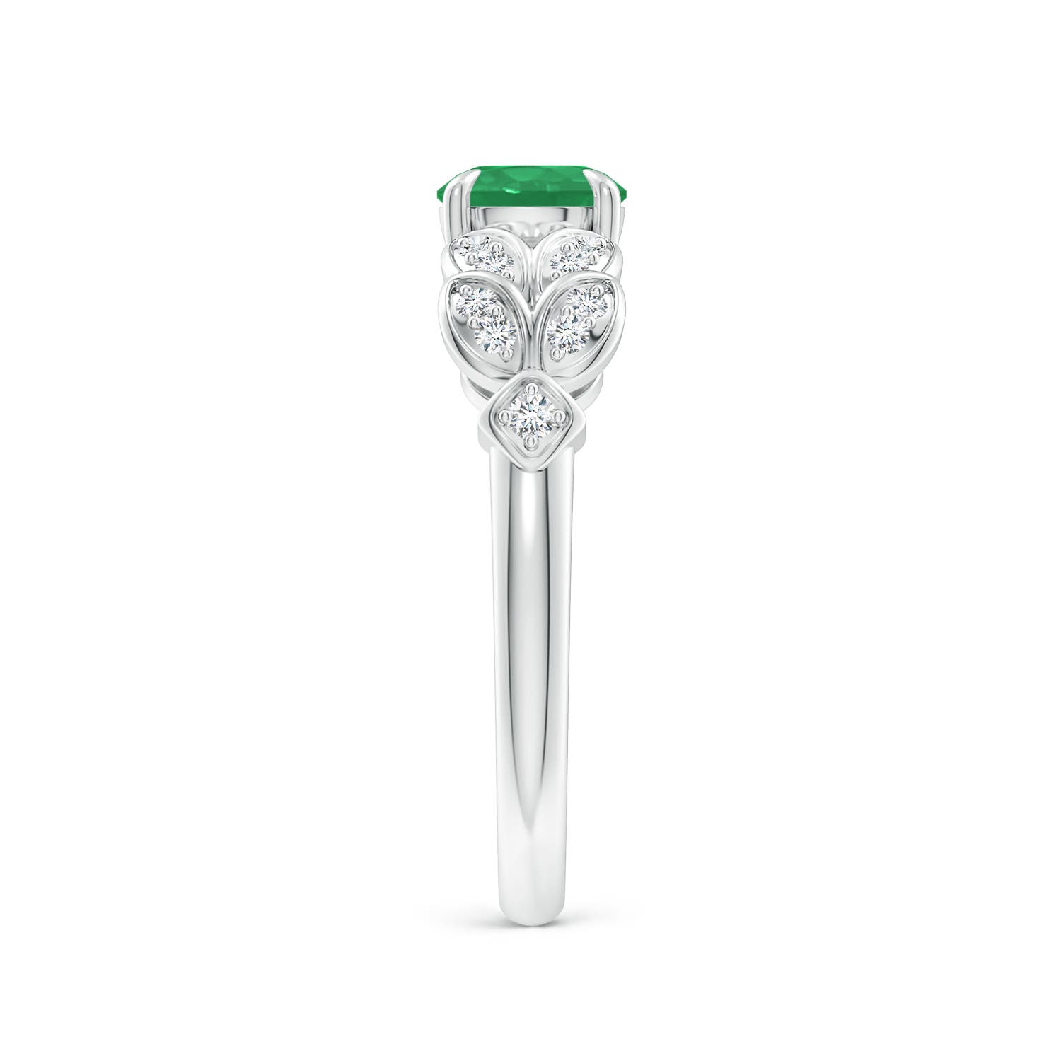 A - Emerald / 0.92 CT / 14 KT White Gold