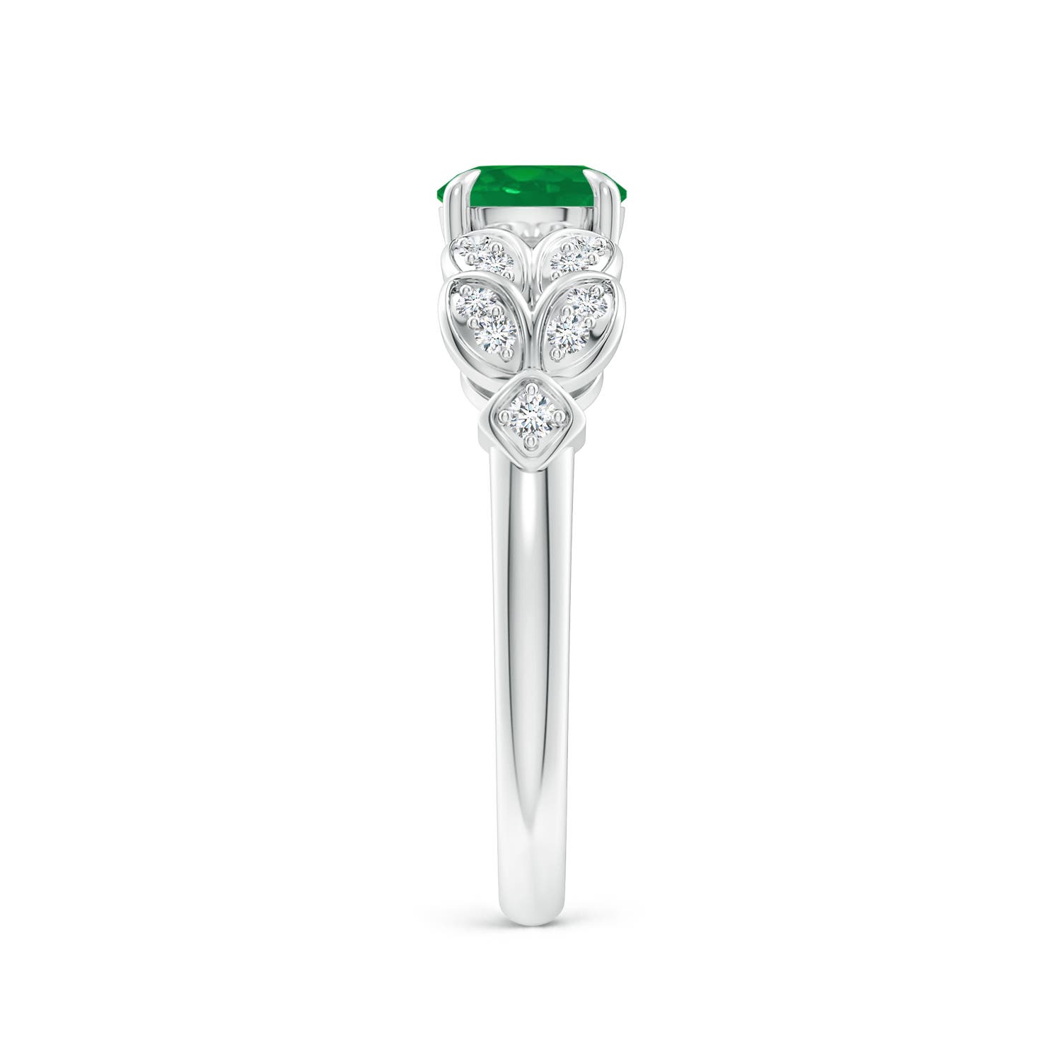 AA - Emerald / 0.92 CT / 14 KT White Gold