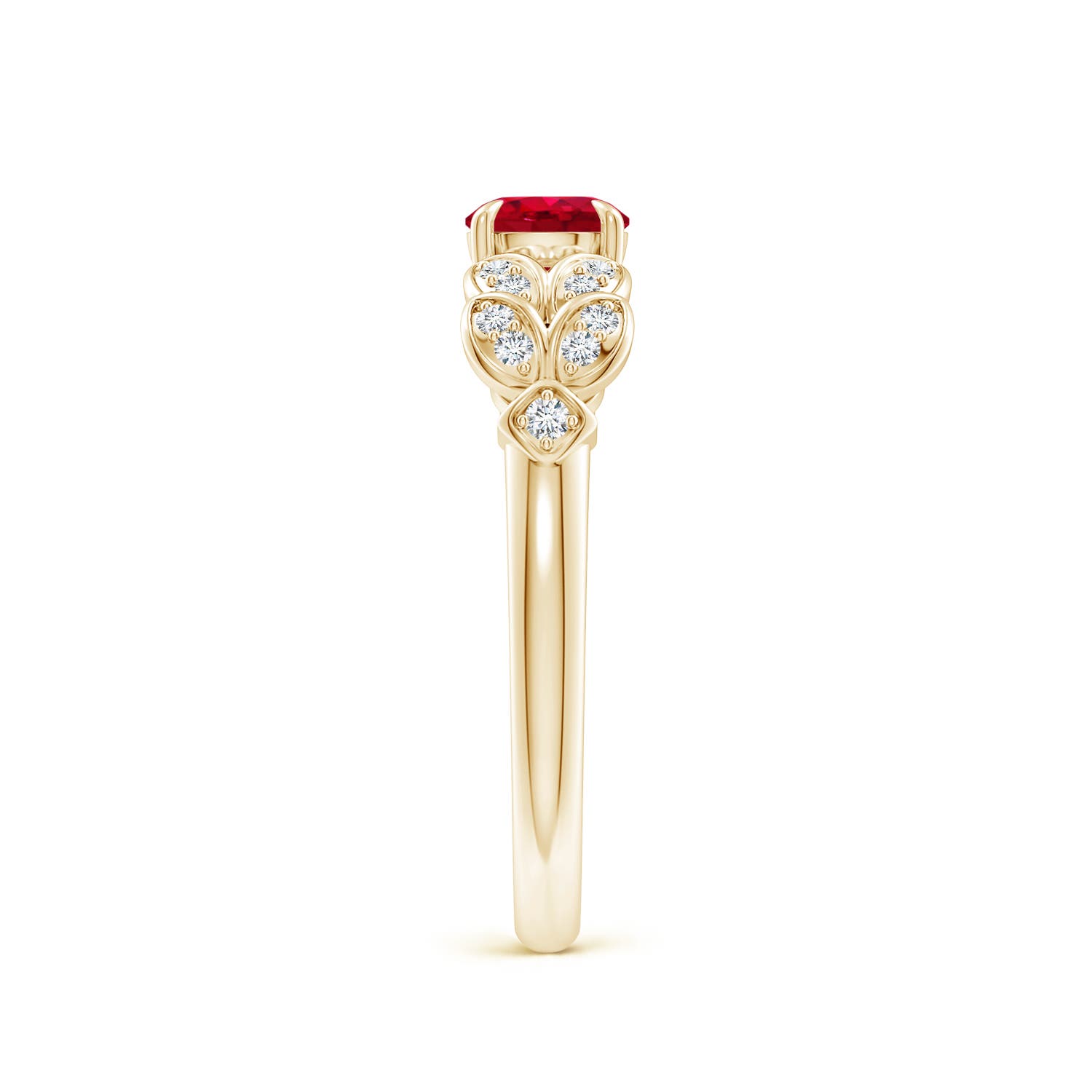 AAA - Ruby / 0.71 CT / 14 KT Yellow Gold