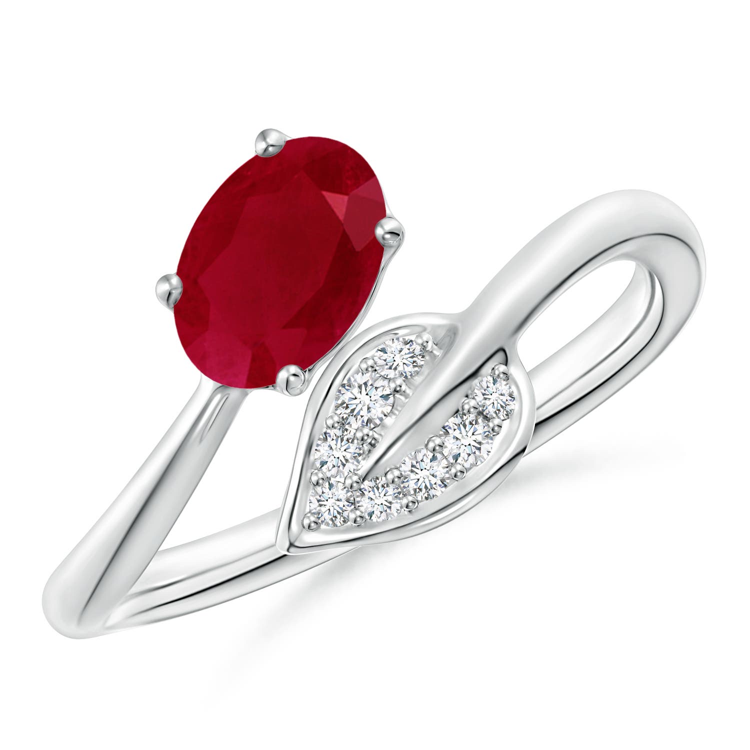 AA - Ruby / 1.05 CT / 14 KT White Gold