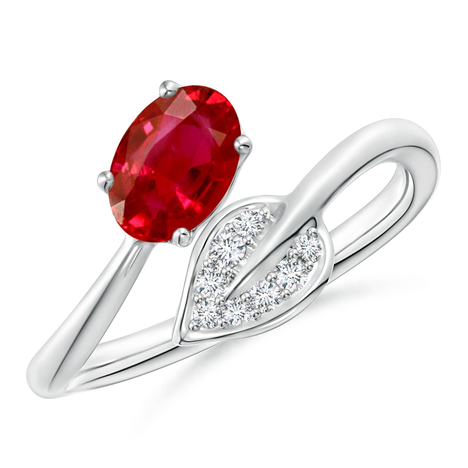 AAA - Ruby / 1.05 CT / 14 KT White Gold