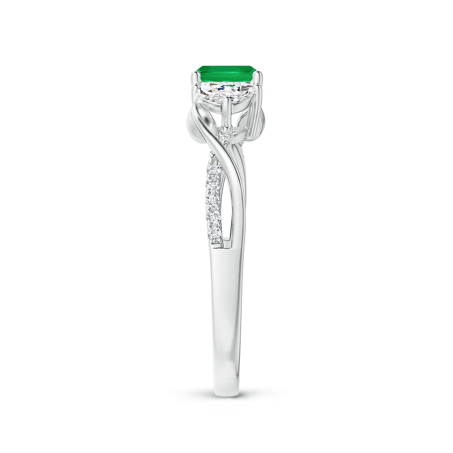 AA - Emerald / 1.07 CT / 14 KT White Gold