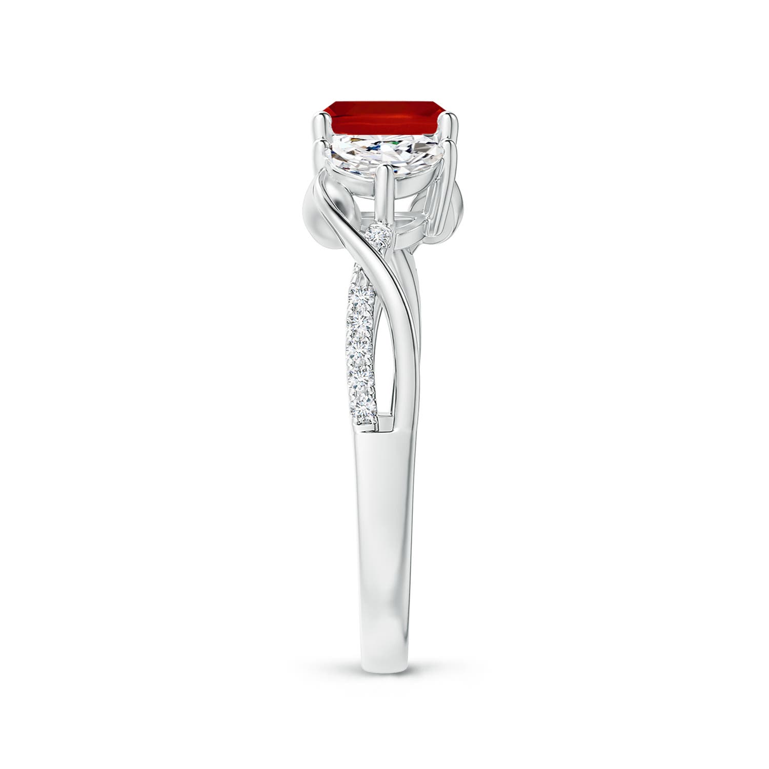 AAA - Ruby / 1.33 CT / 14 KT White Gold