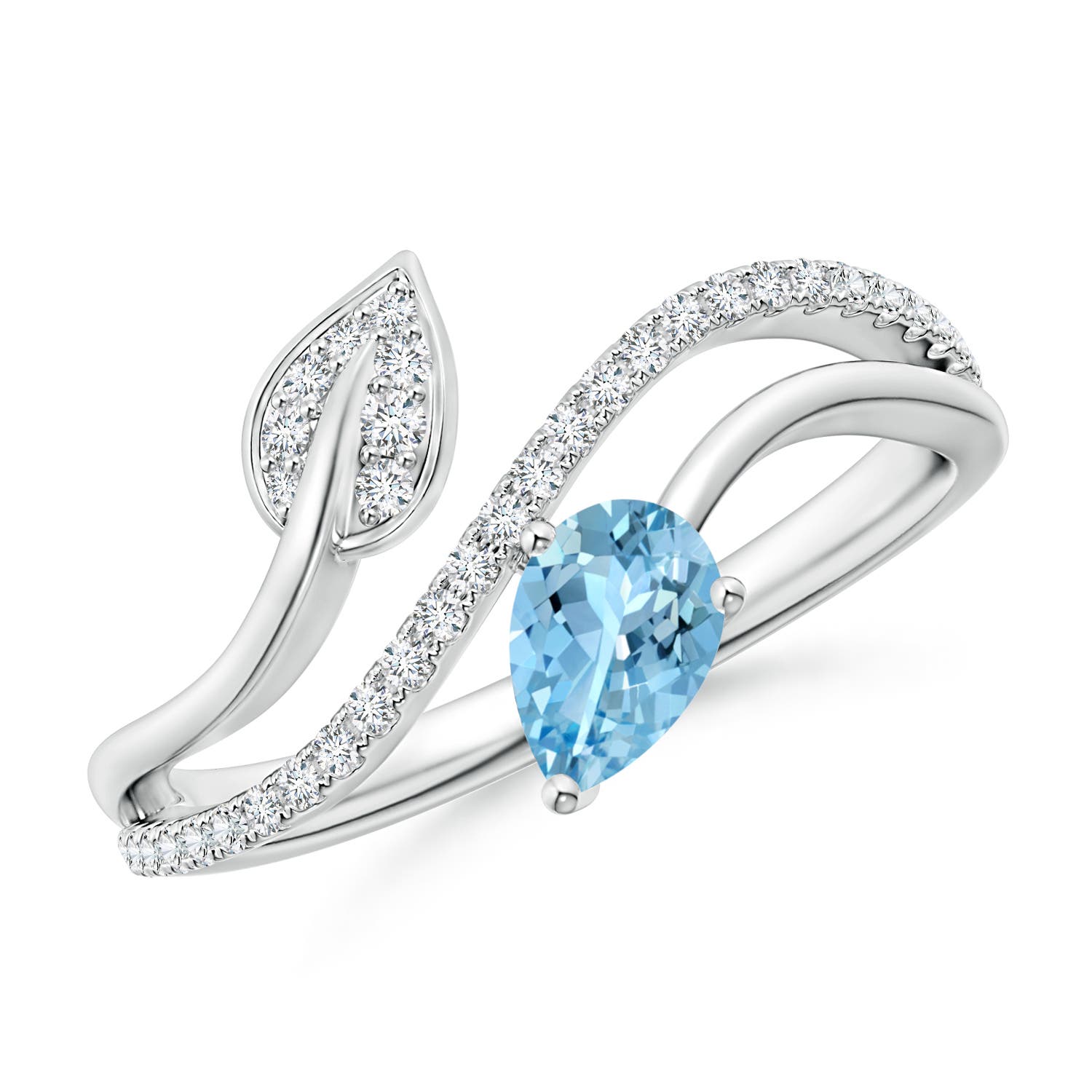 AAAA - Aquamarine / 0.5 CT / 14 KT White Gold