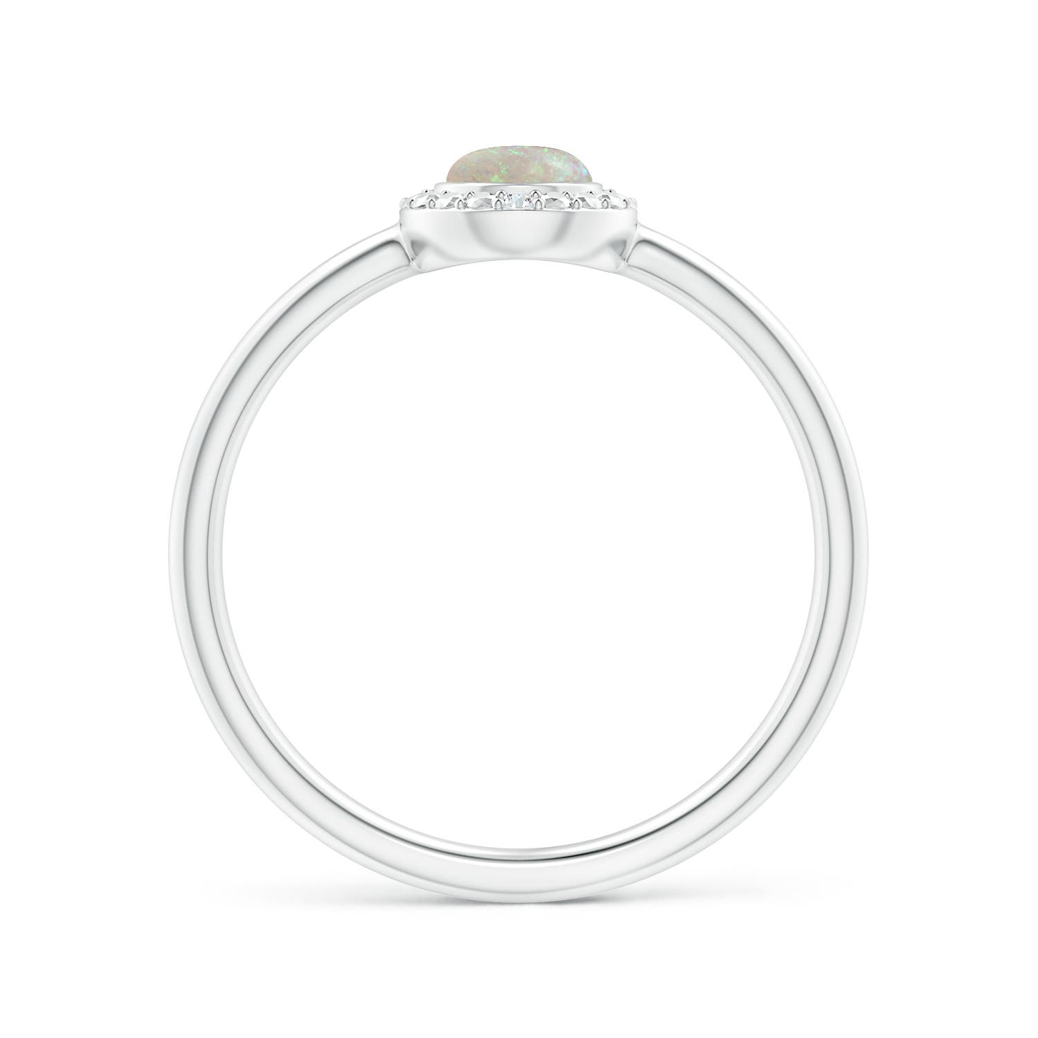 AAA - Opal / 0.28 CT / 14 KT White Gold