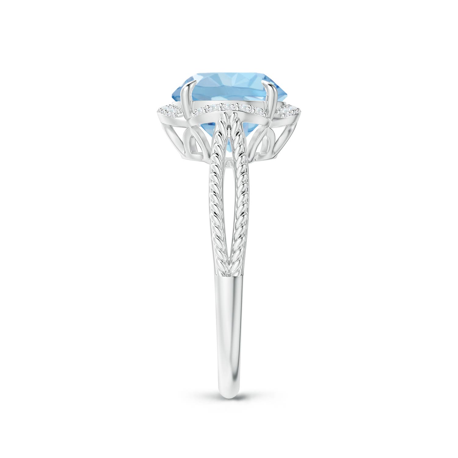 AAA - Aquamarine / 2.42 CT / 14 KT White Gold