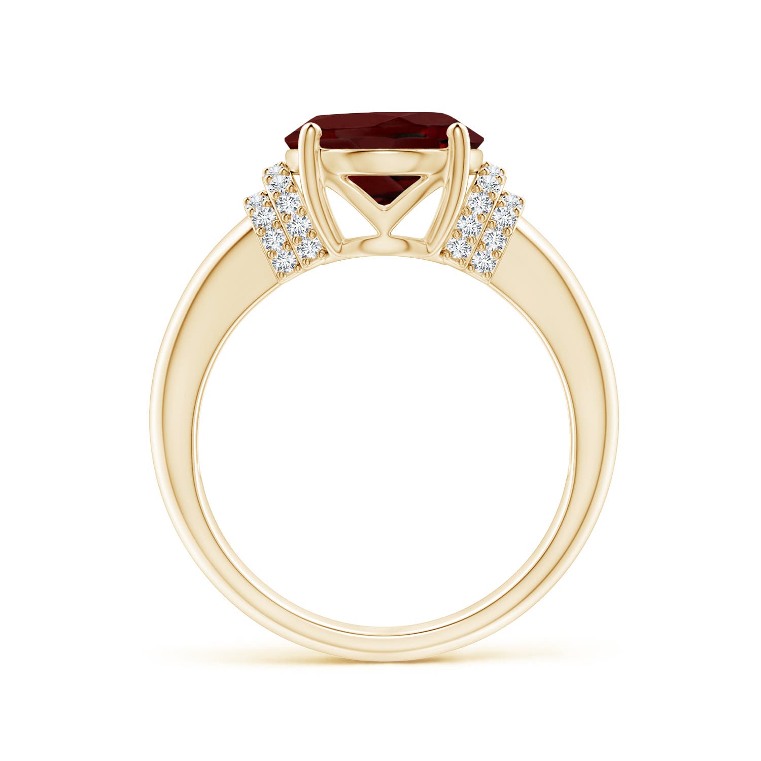 AAA - Garnet / 4.4 CT / 14 KT Yellow Gold