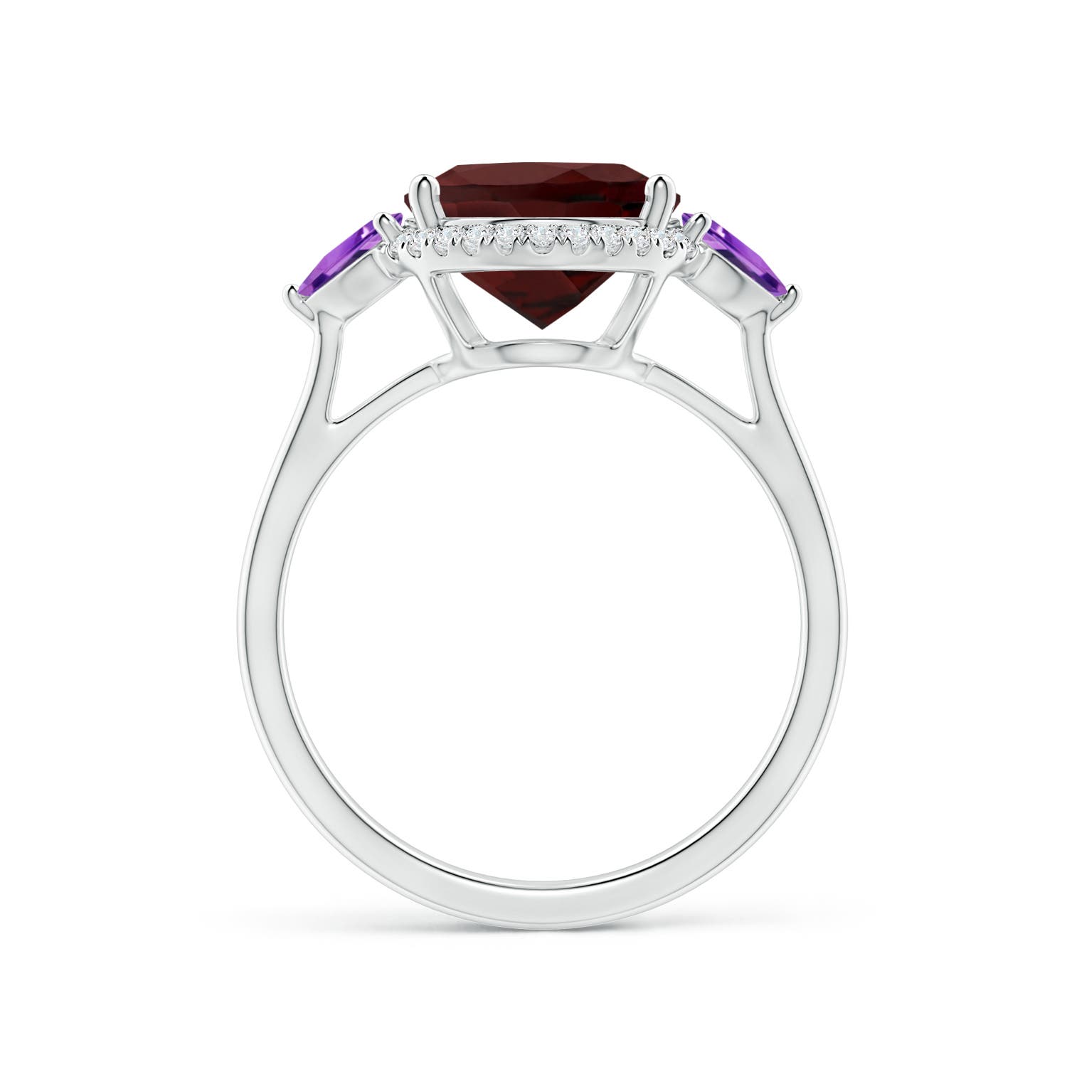 AA - Garnet / 4.71 CT / 14 KT White Gold