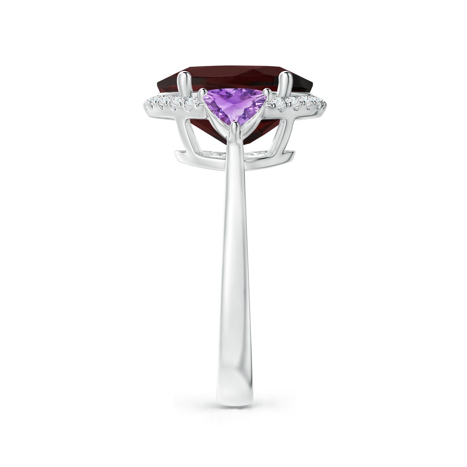 A - Garnet / 6.08 CT / 14 KT White Gold