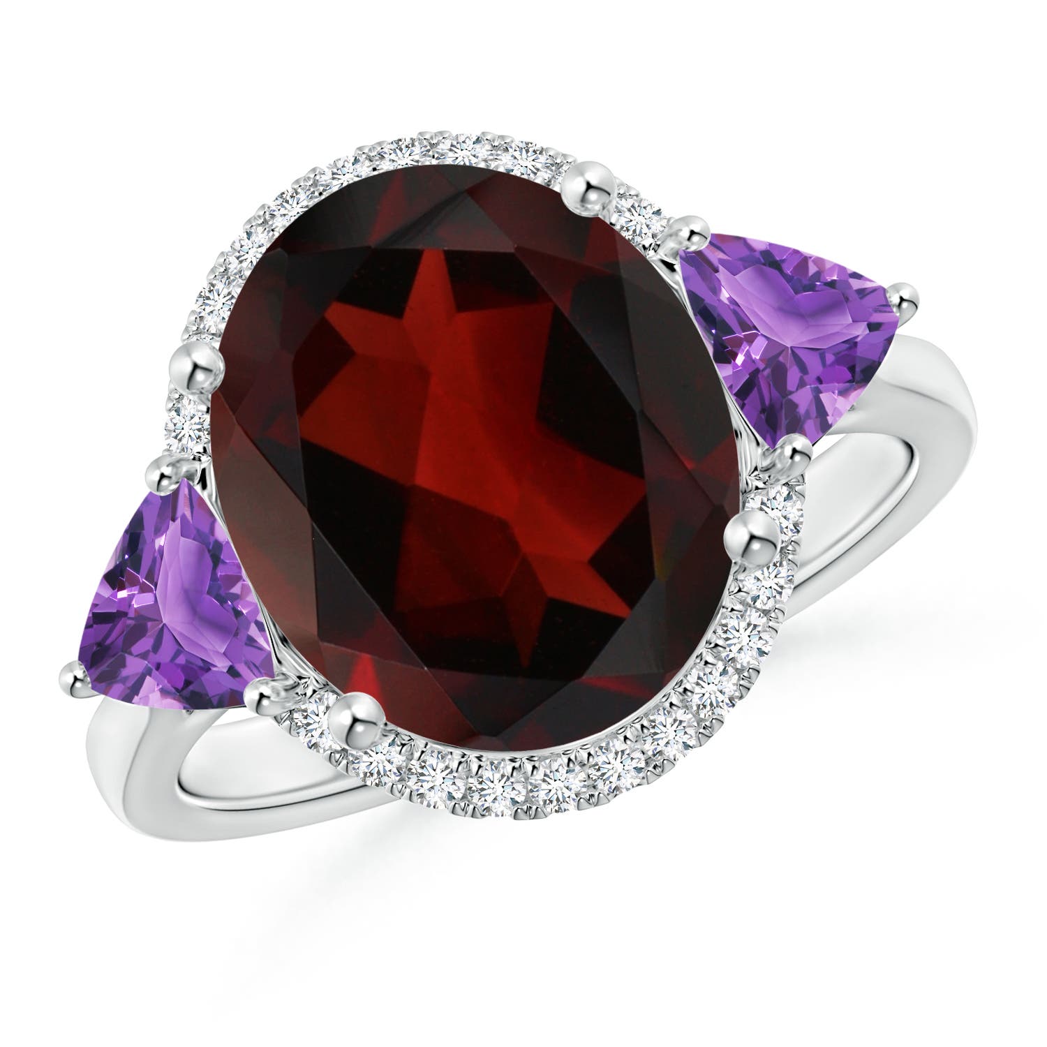 AA - Garnet / 6.08 CT / 14 KT White Gold