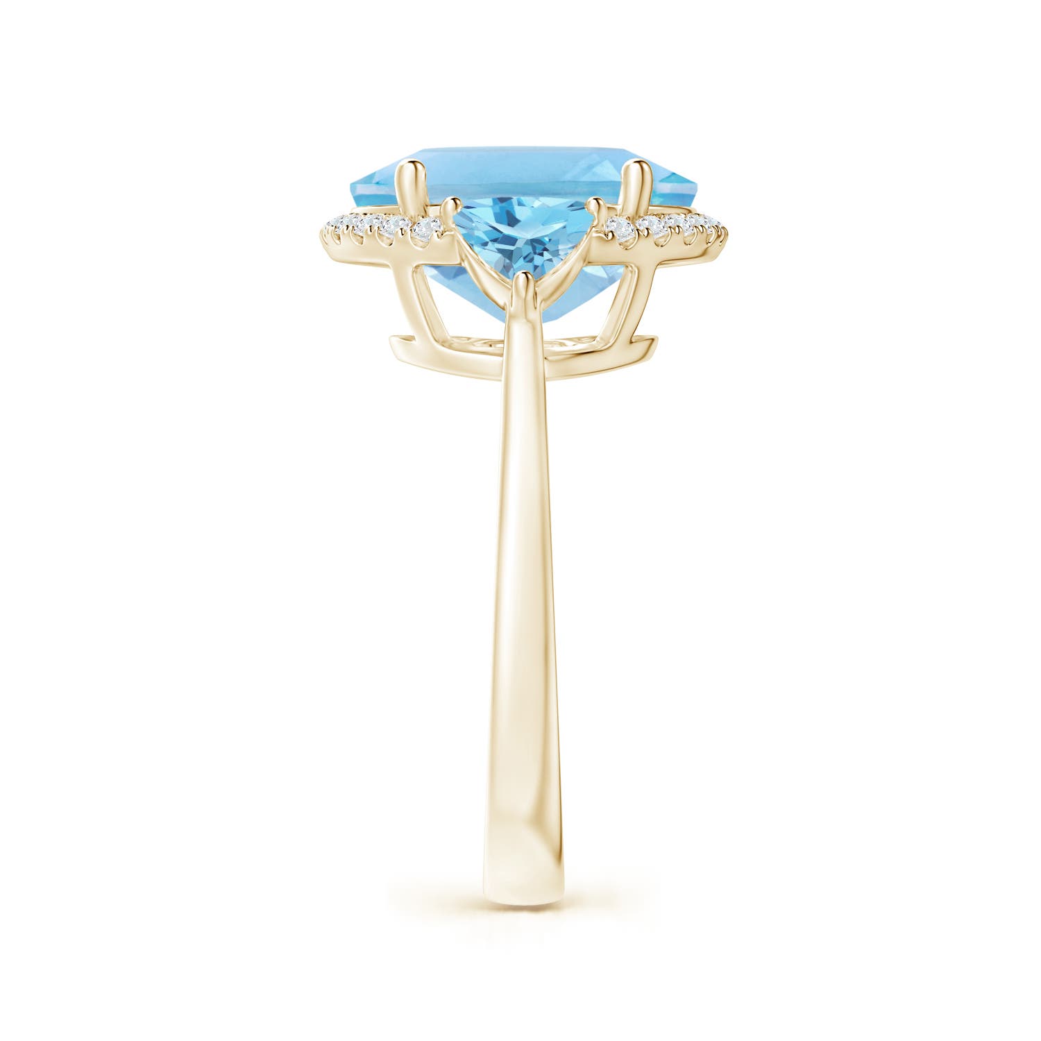 A - Swiss Blue Topaz / 6.73 CT / 14 KT Yellow Gold